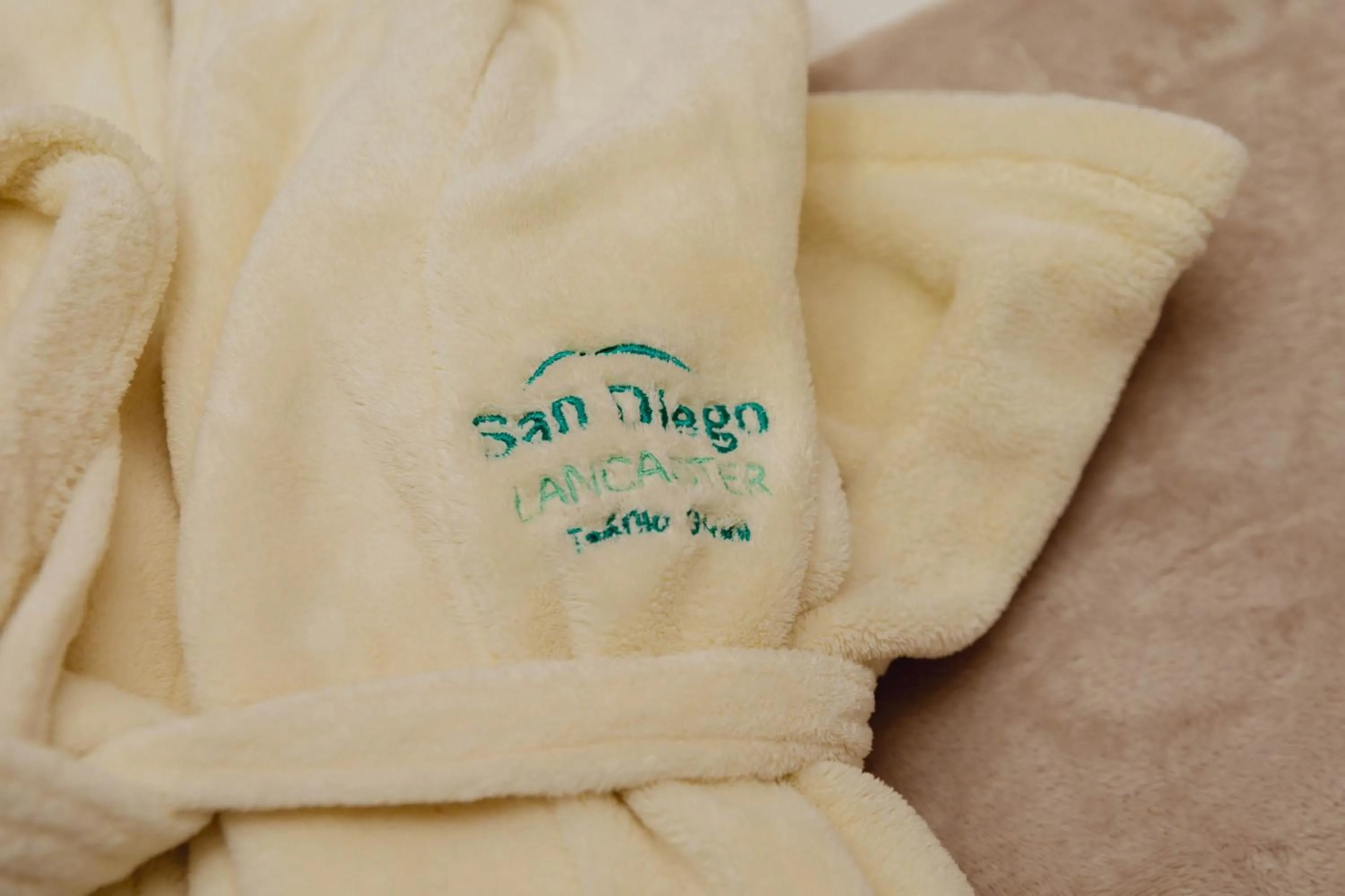 towels in San Diego Lancaster Teófilo Otoni