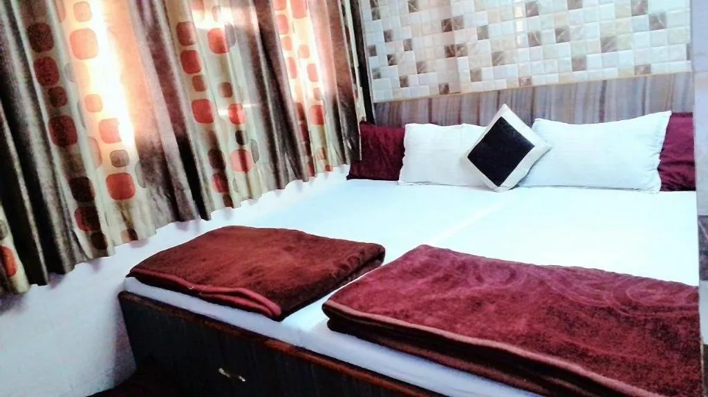 Bed in Ajanta Hotel 100 Mtrs Railway Station & 400 Mtrs Dargah