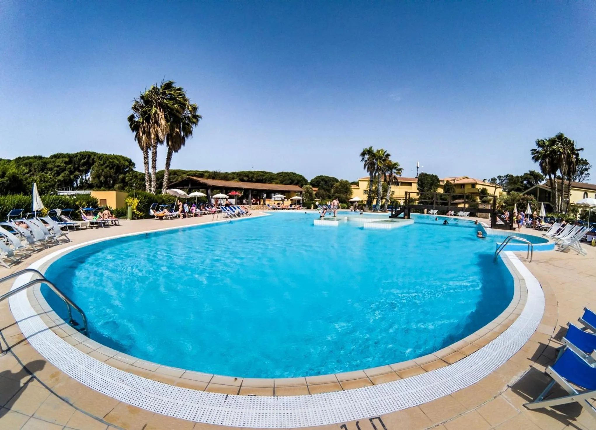 Swimming pool in Horse Country Resort Congress & Spa - Hotel Ribot