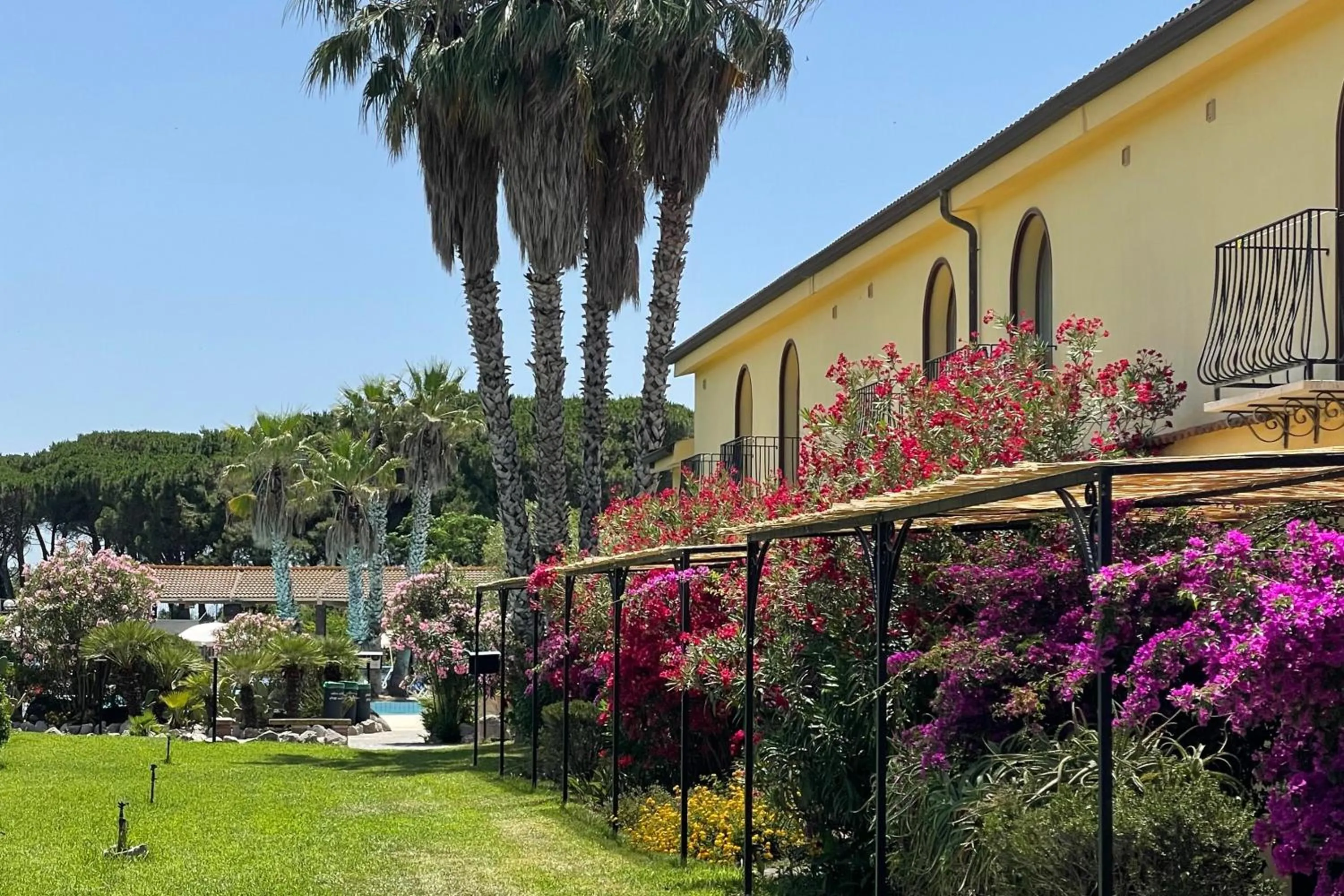 Garden in Horse Country Resort Congress & Spa - Hotel Ribot