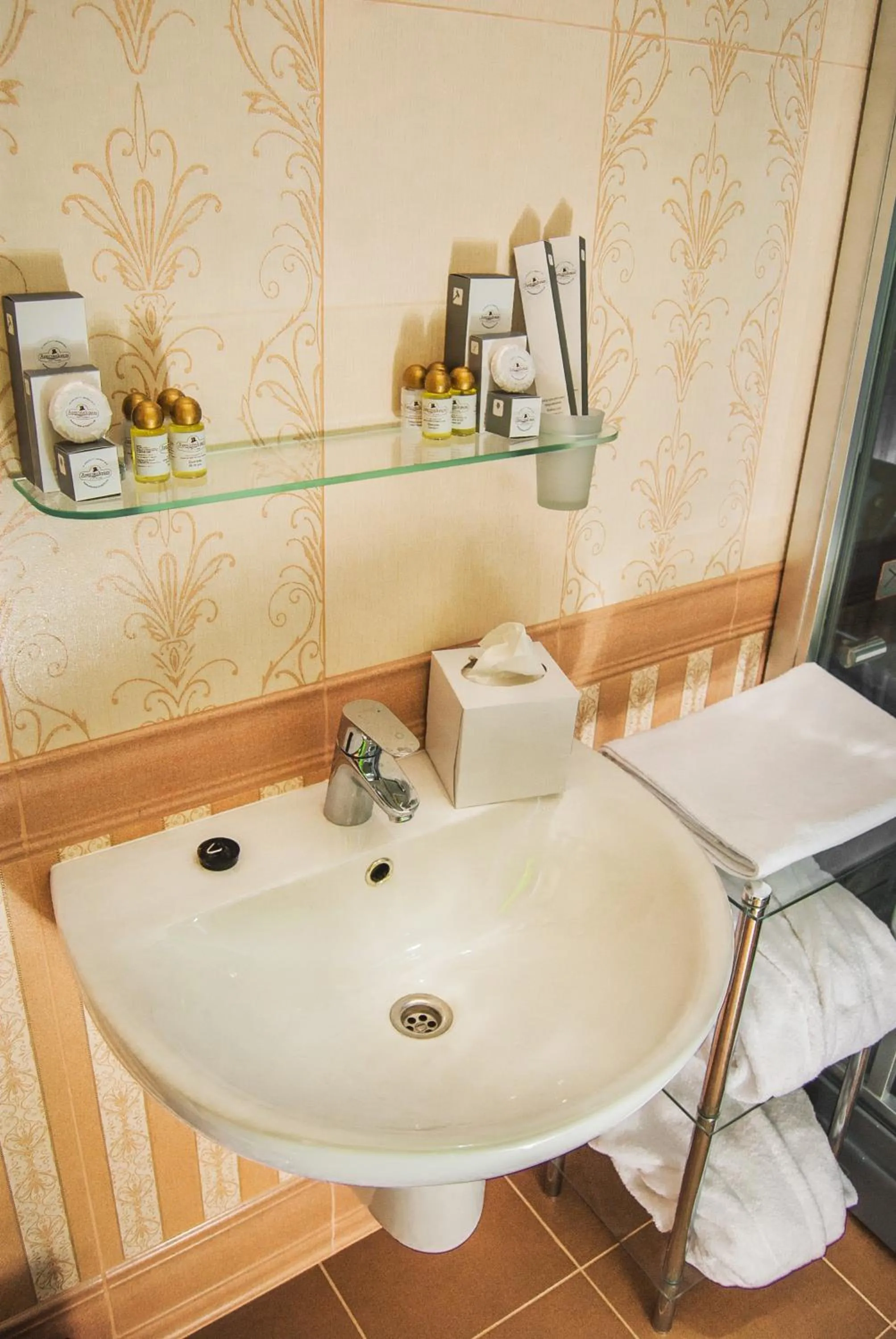 Shower in Aristokrat