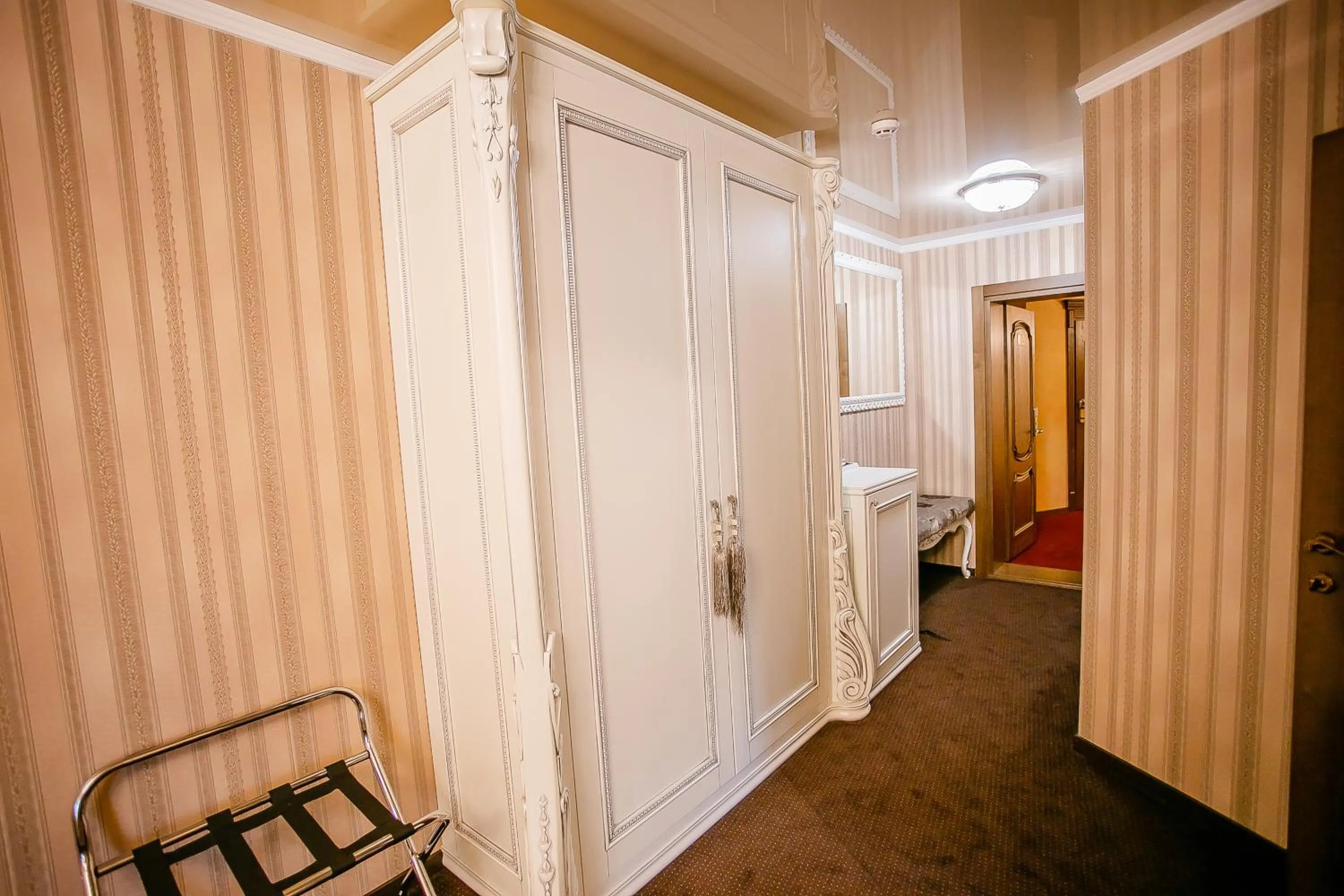 Photo of the whole room in Aristokrat