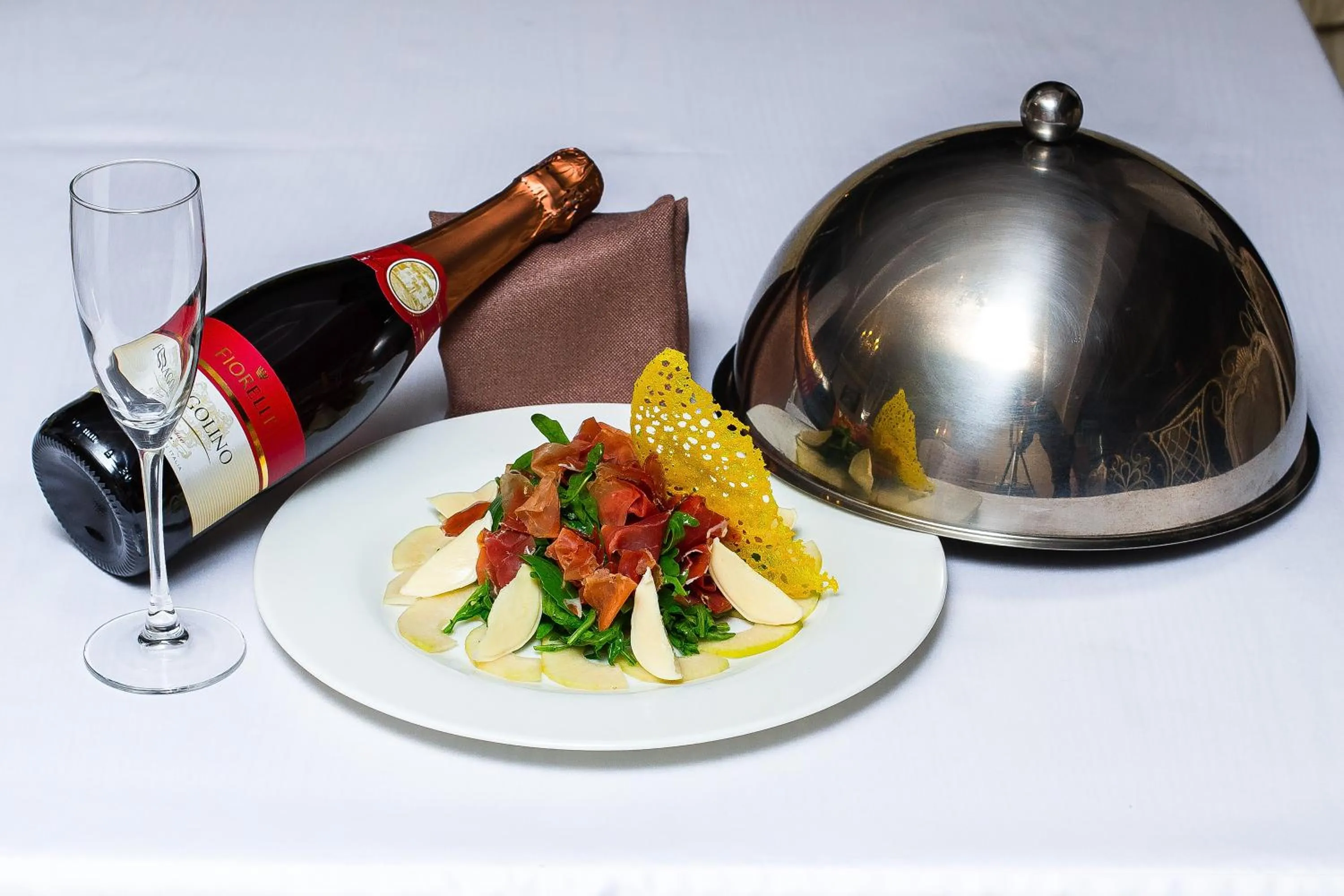 Restaurant/places to eat in Aristokrat