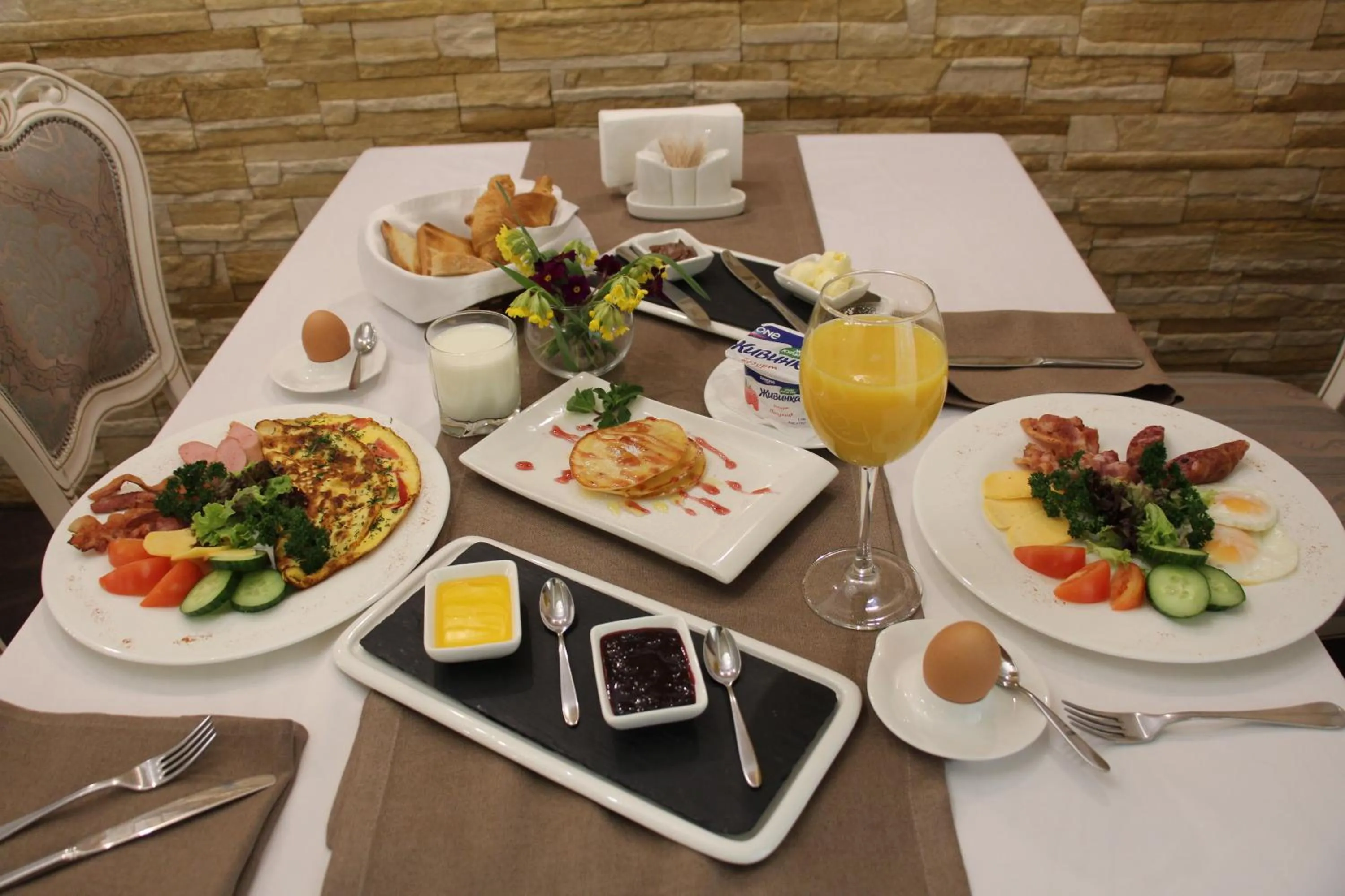 Continental breakfast in Aristokrat