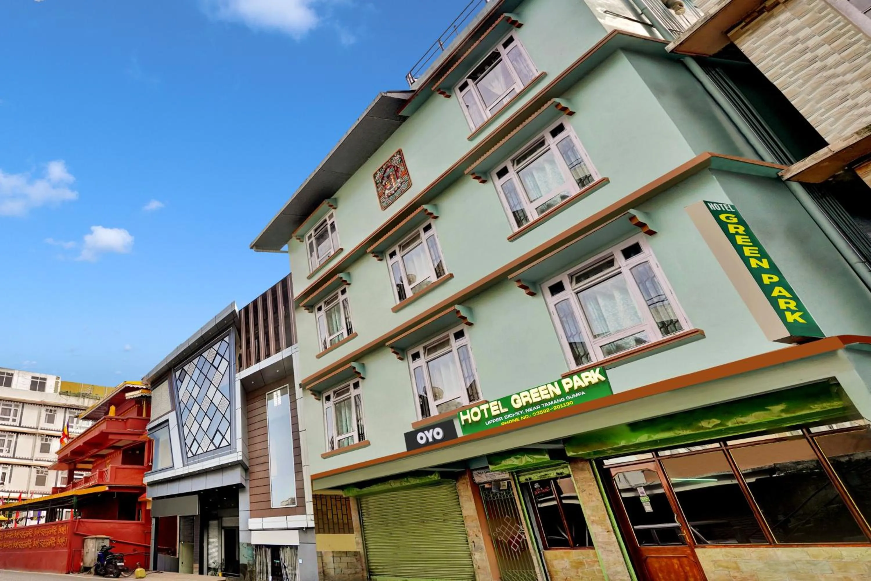 Facade/entrance in Collection O Green Park