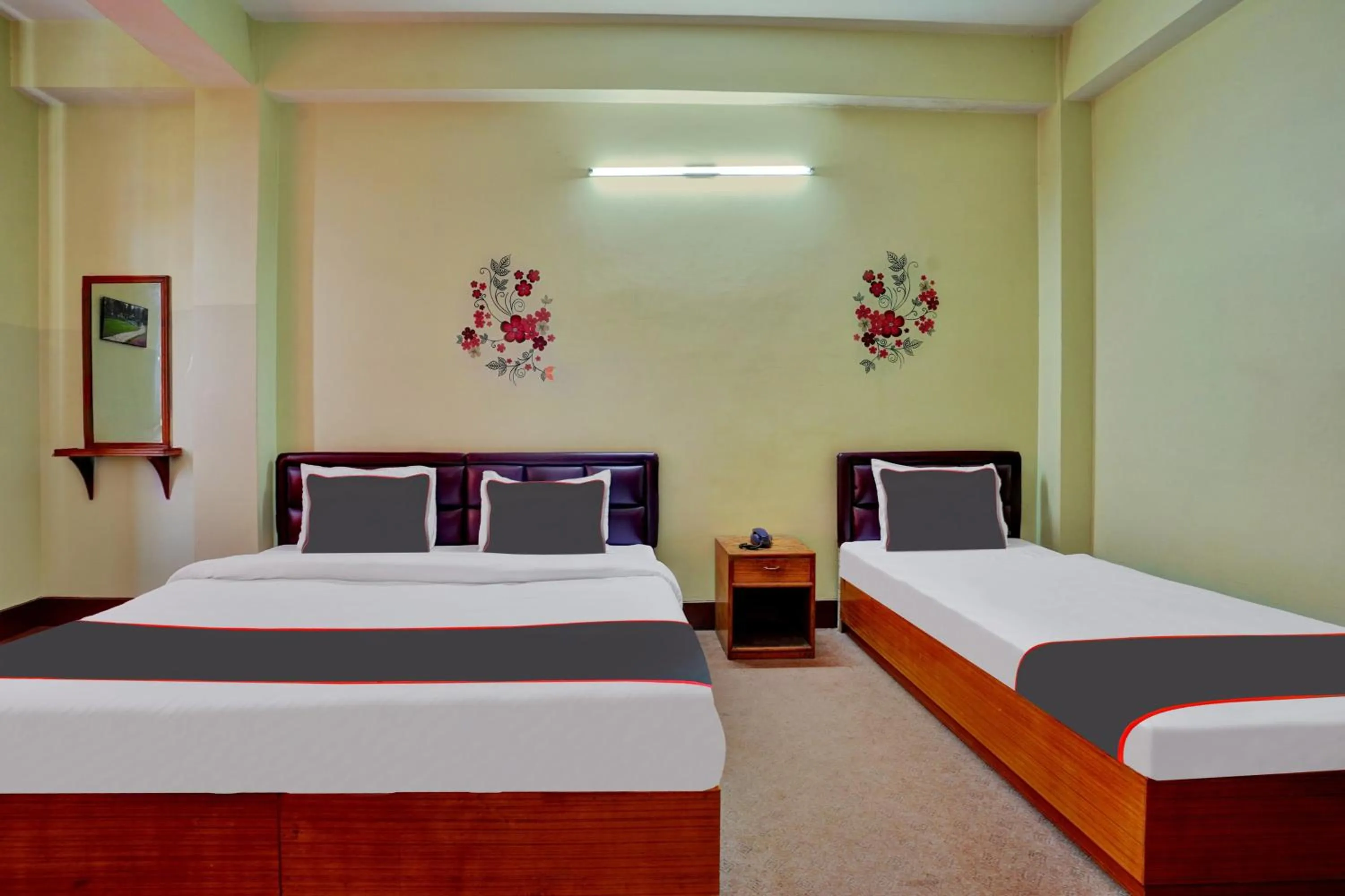 Bedroom in Collection O Green Park