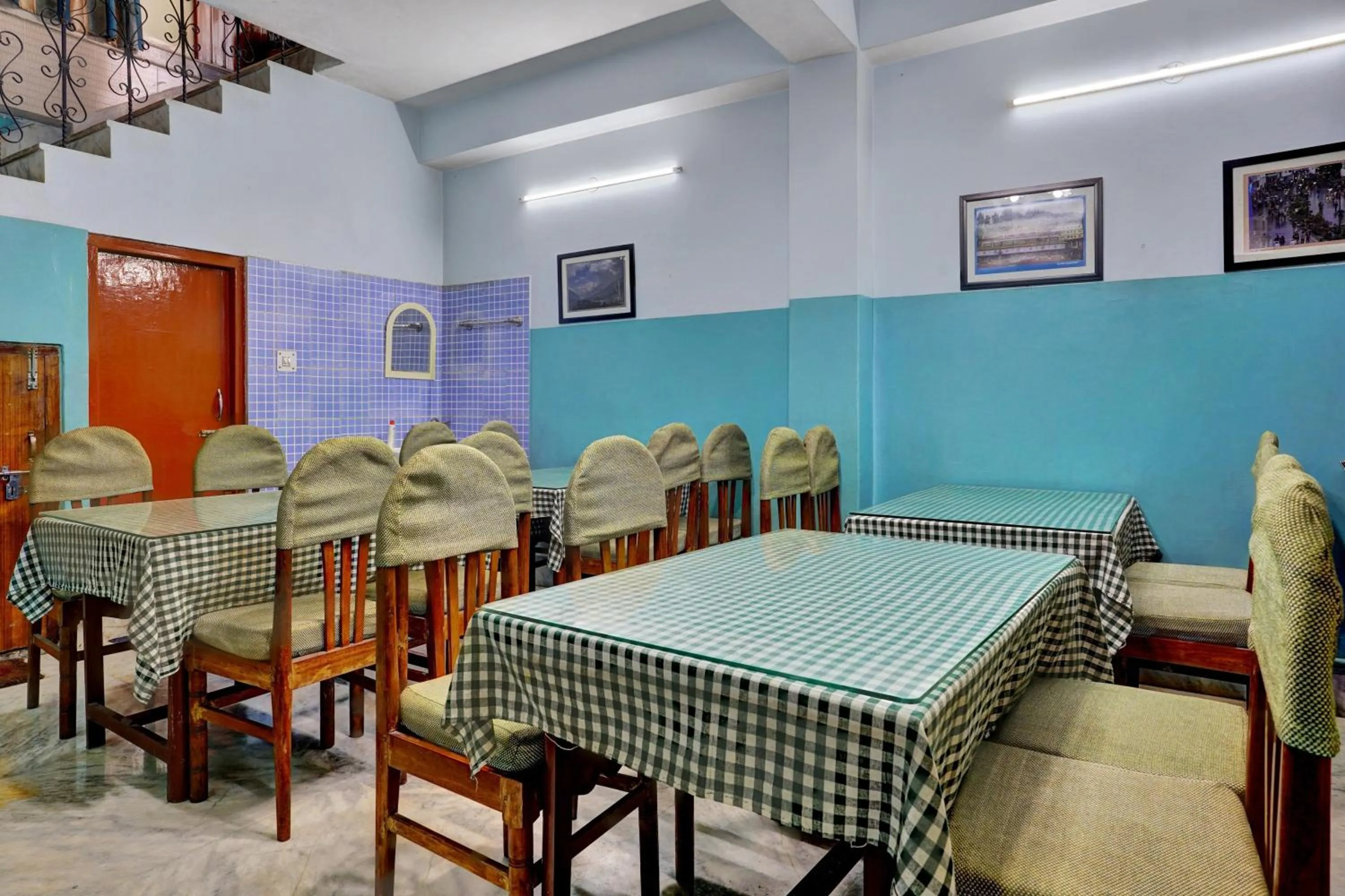 Restaurant/places to eat in Collection O Green Park