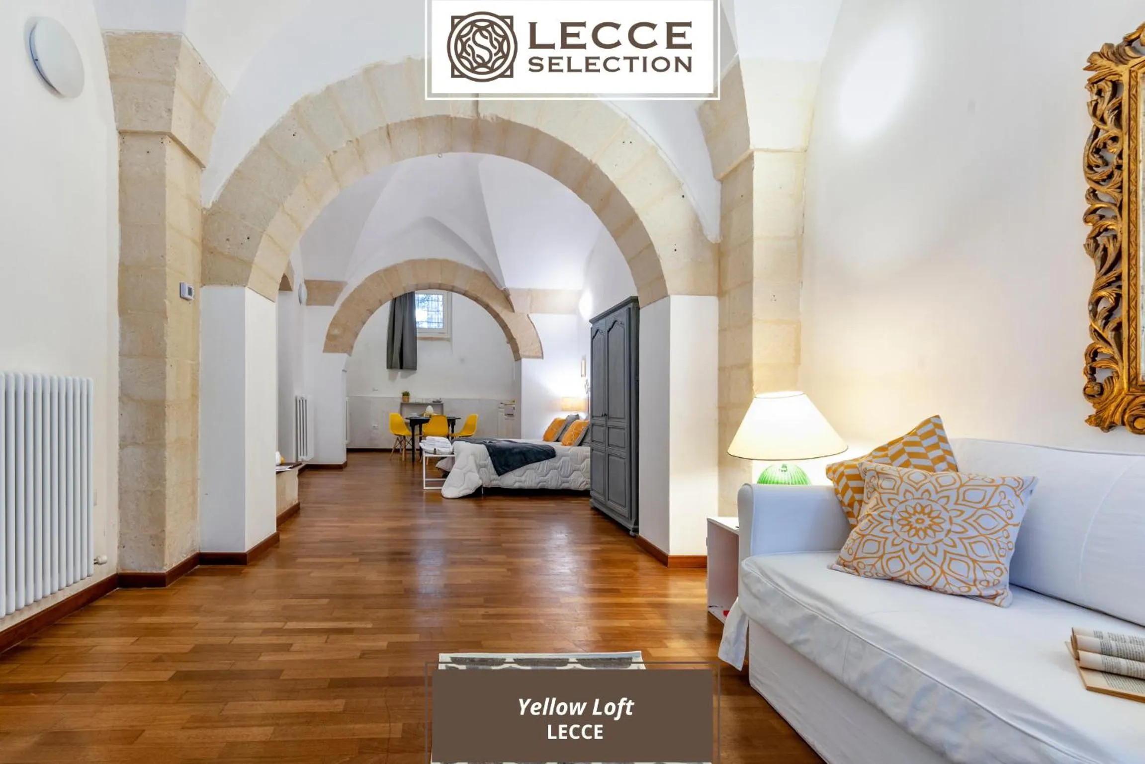 Yellow Loft - Old Town Apartment SIT