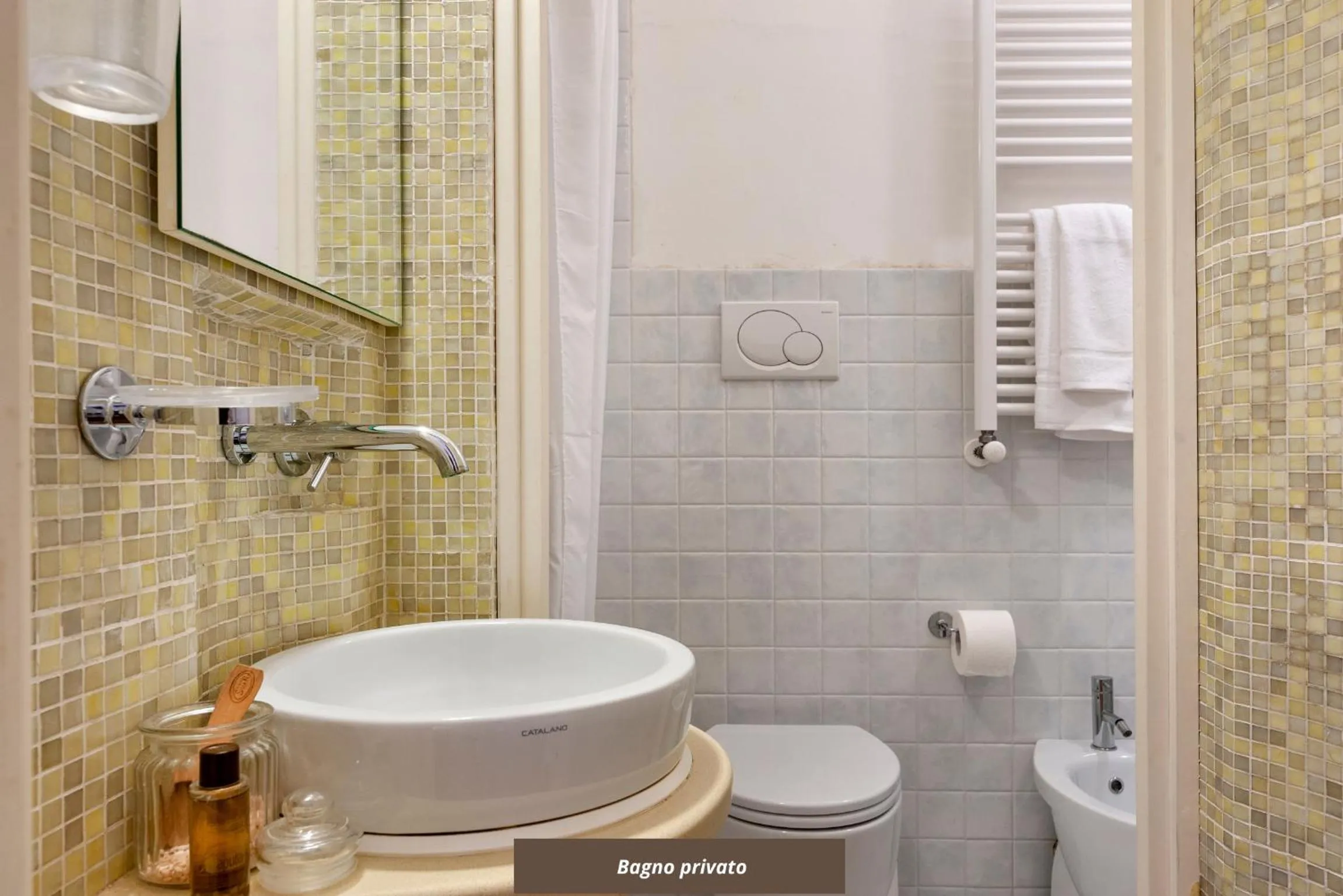 Yellow Loft - Old Town Apartment SIT