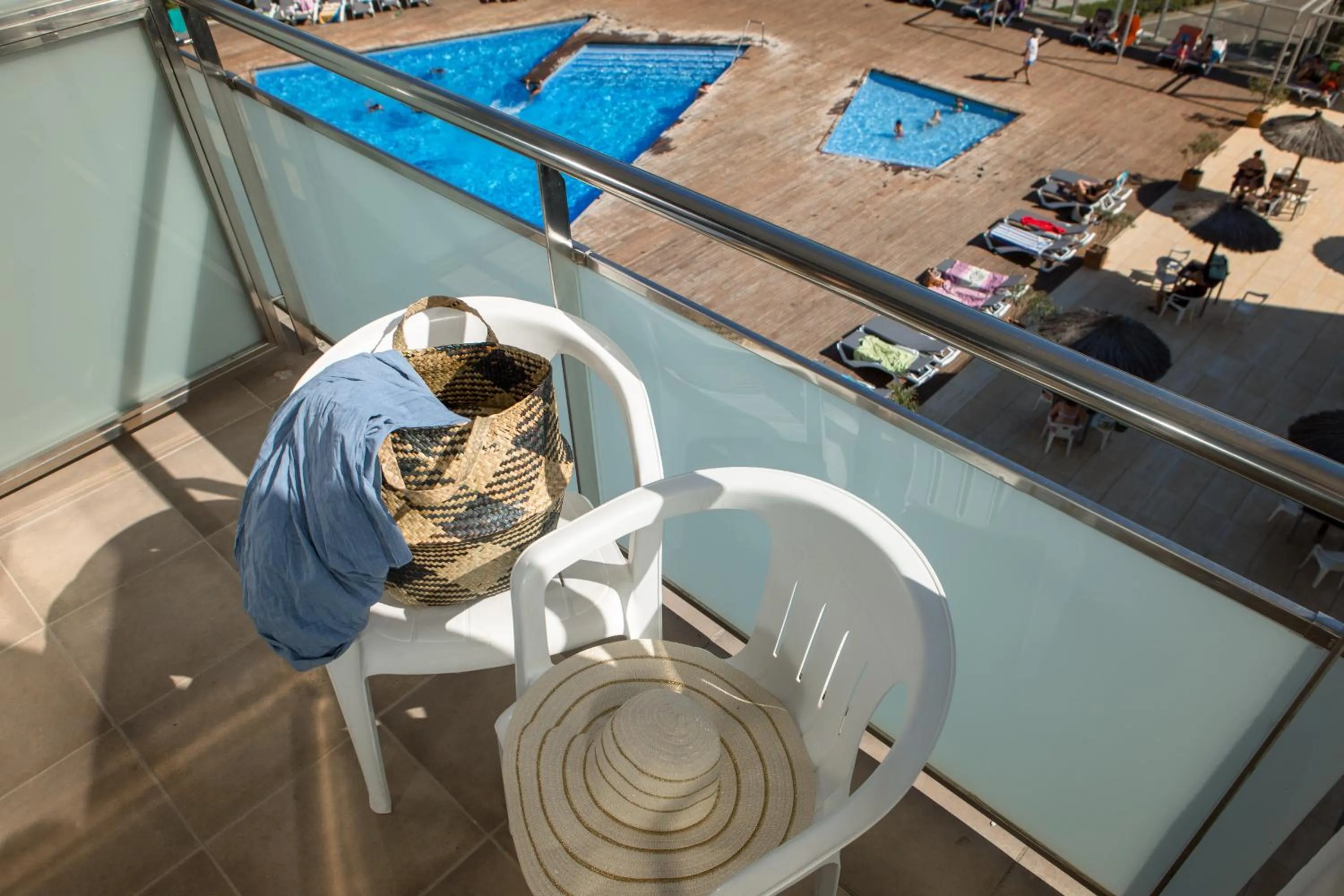 Pool view in RVHotels Nautic Park