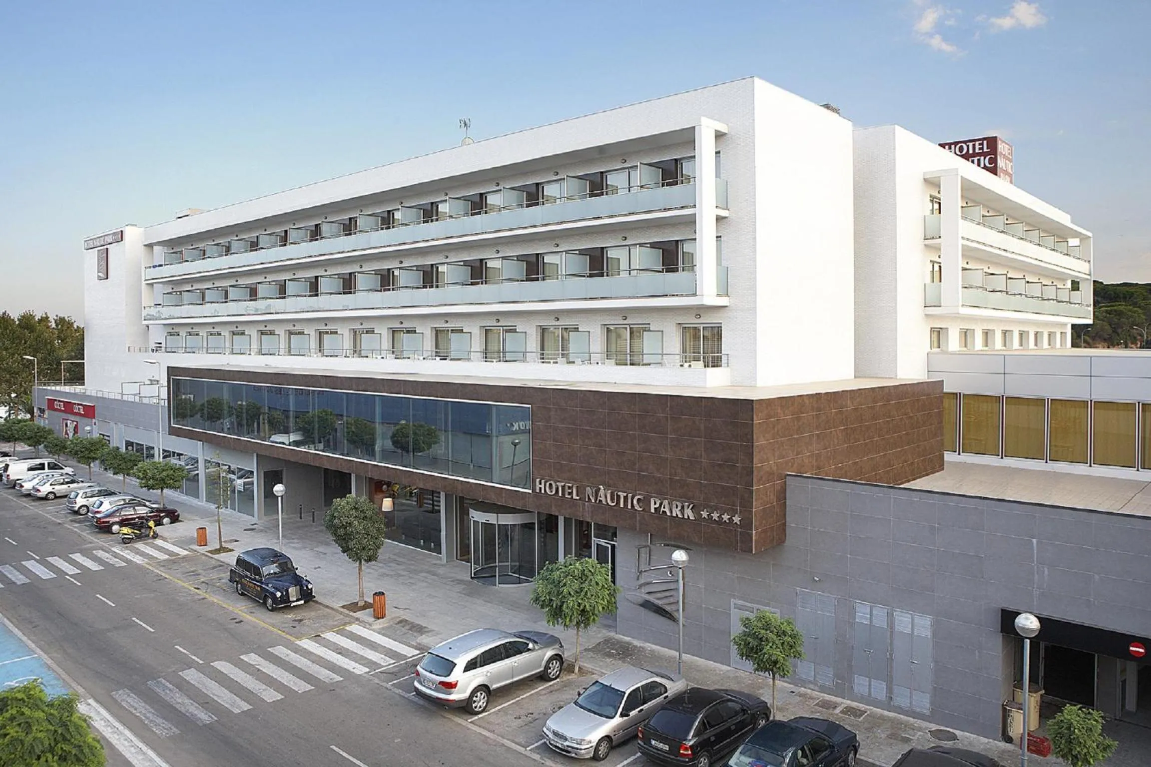 Facade/entrance in RVHotels Nautic Park