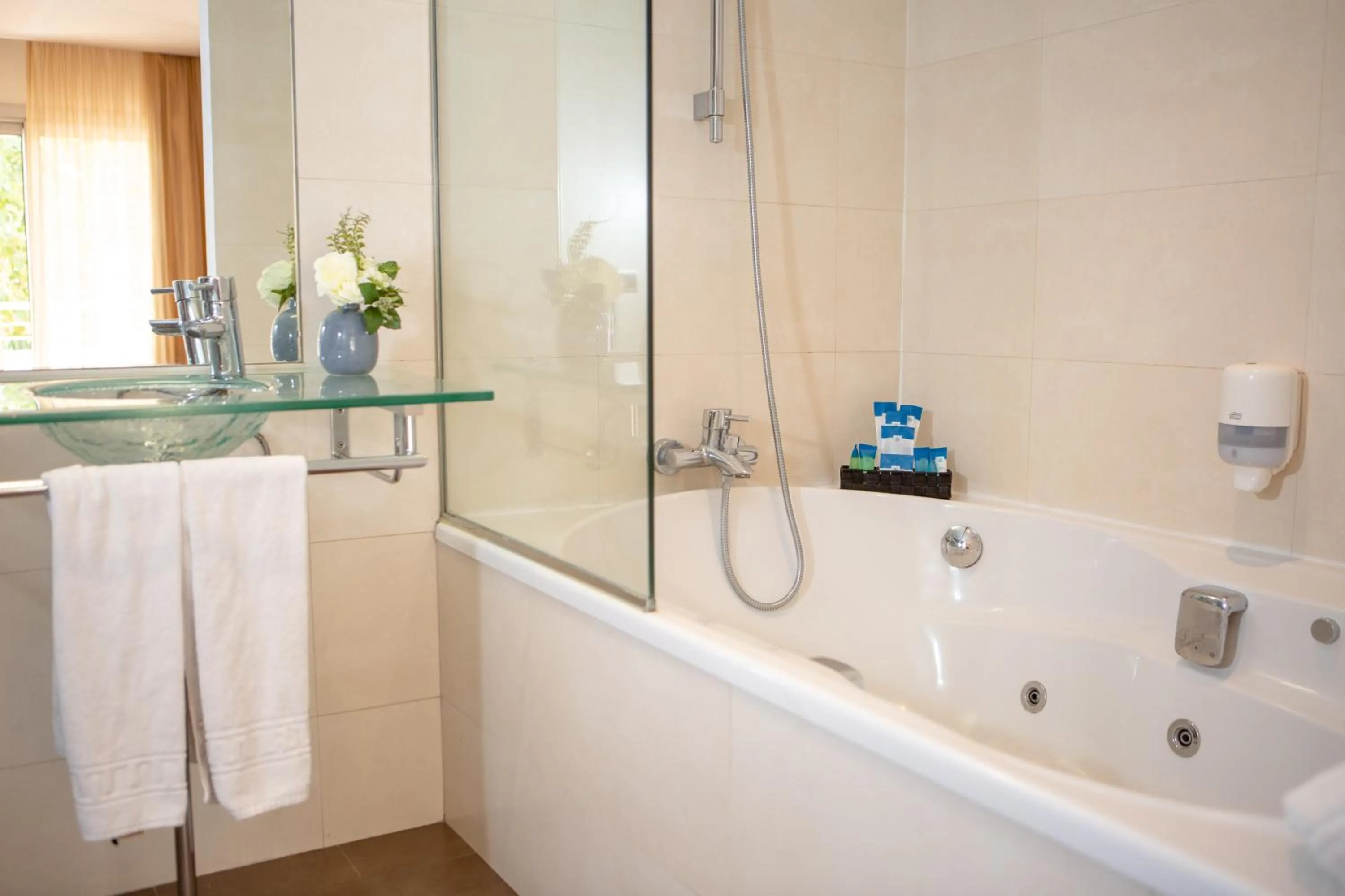 Bathroom in RVHotels Nautic Park