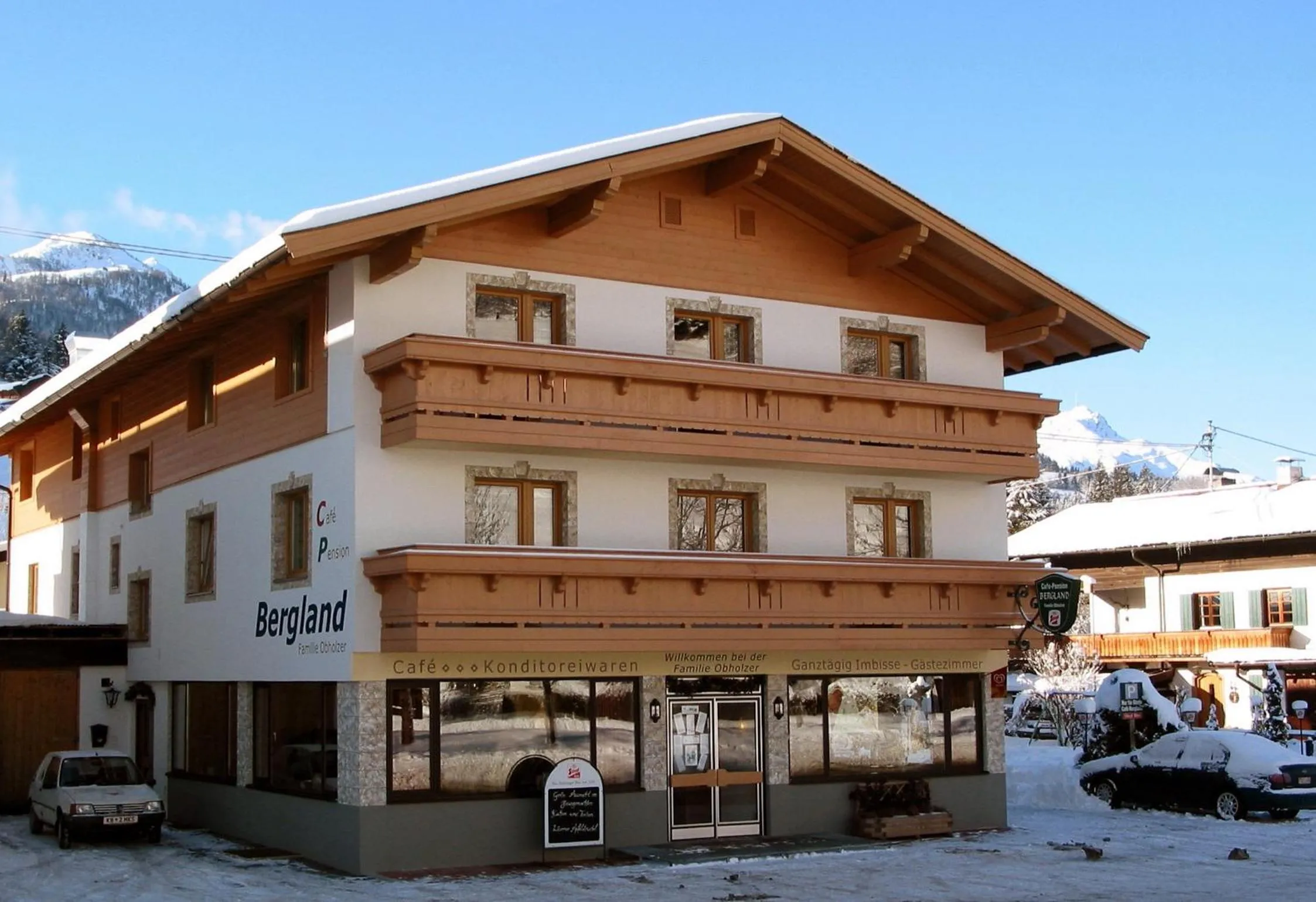 Facade/entrance in Haus Bergland