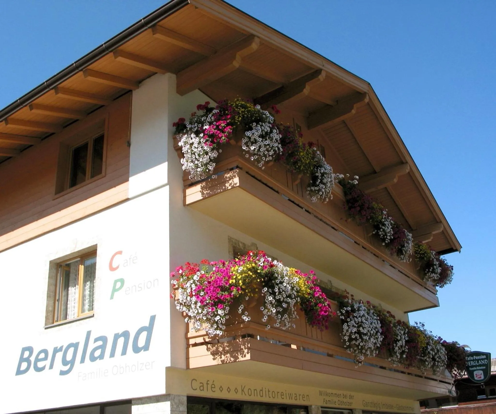Facade/entrance in Haus Bergland