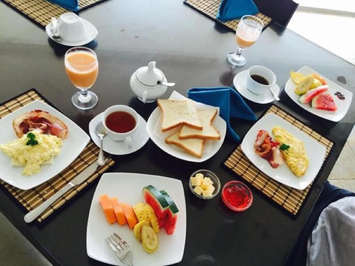 American breakfast in Sayura Beach Hotel