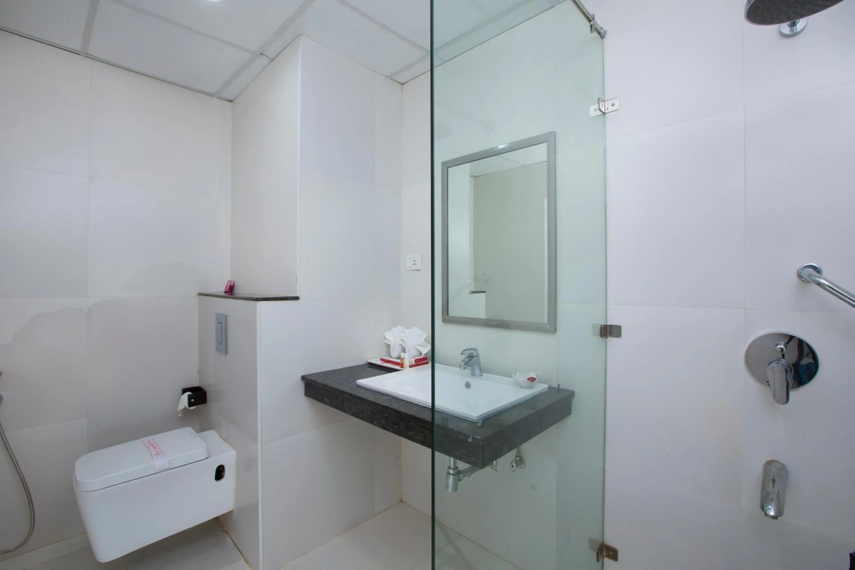 Bathroom in Landmark Pallavaa Beach Resorts Mahabalipuram