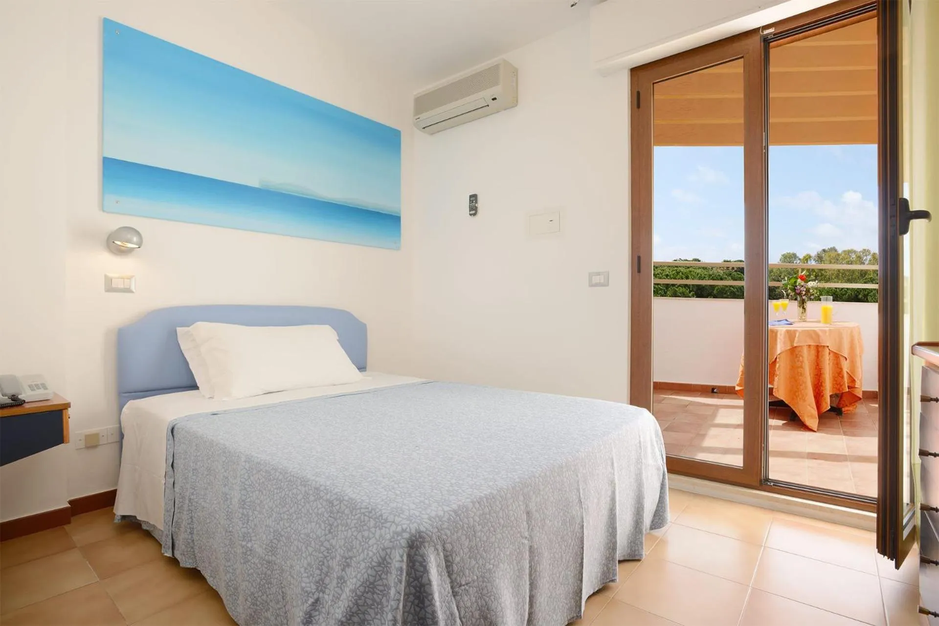 Bedroom, Bed in Hotel Oasis