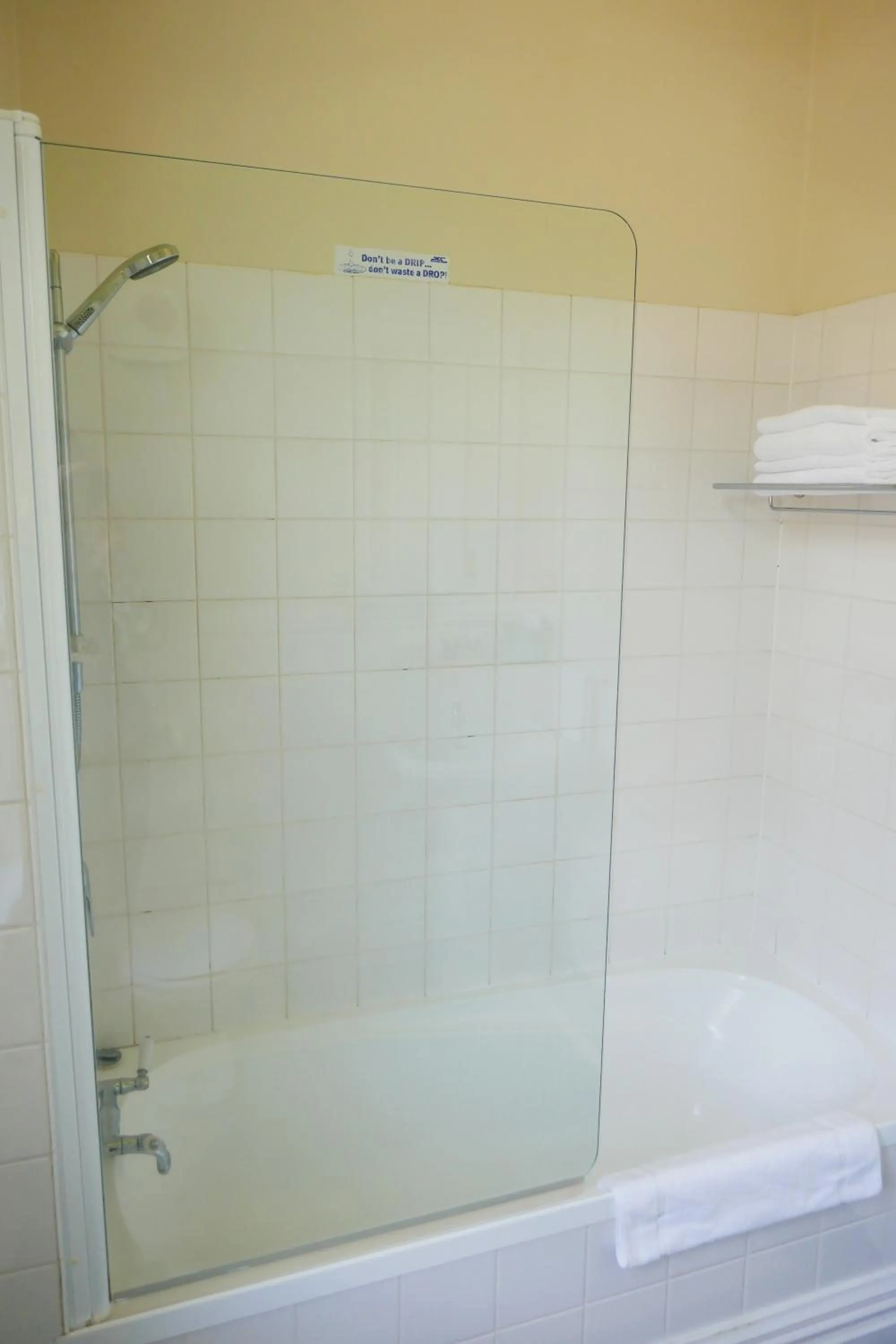 Toilet in Highland House Boutique Hotel