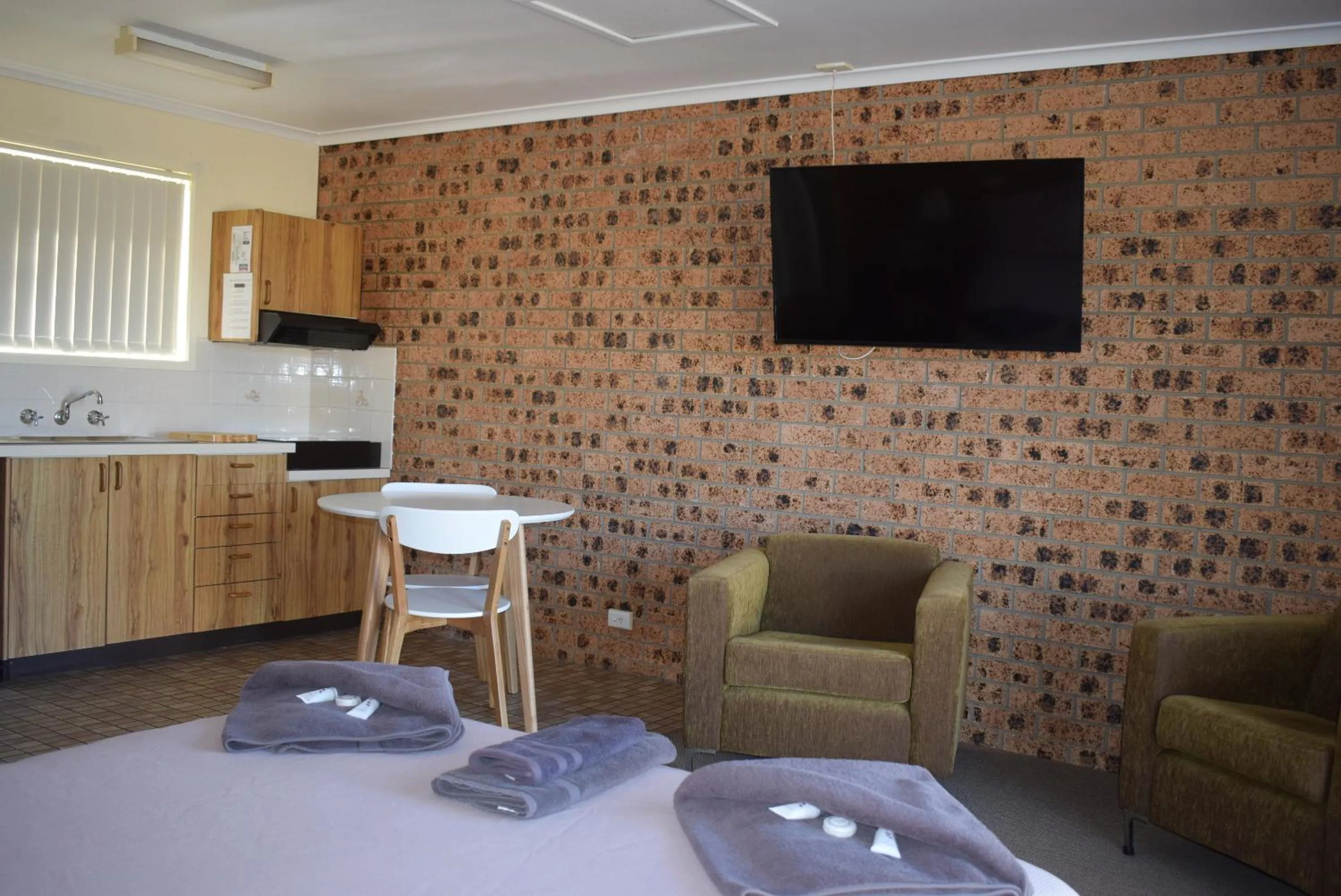 Dining area in Bega Caravan Park