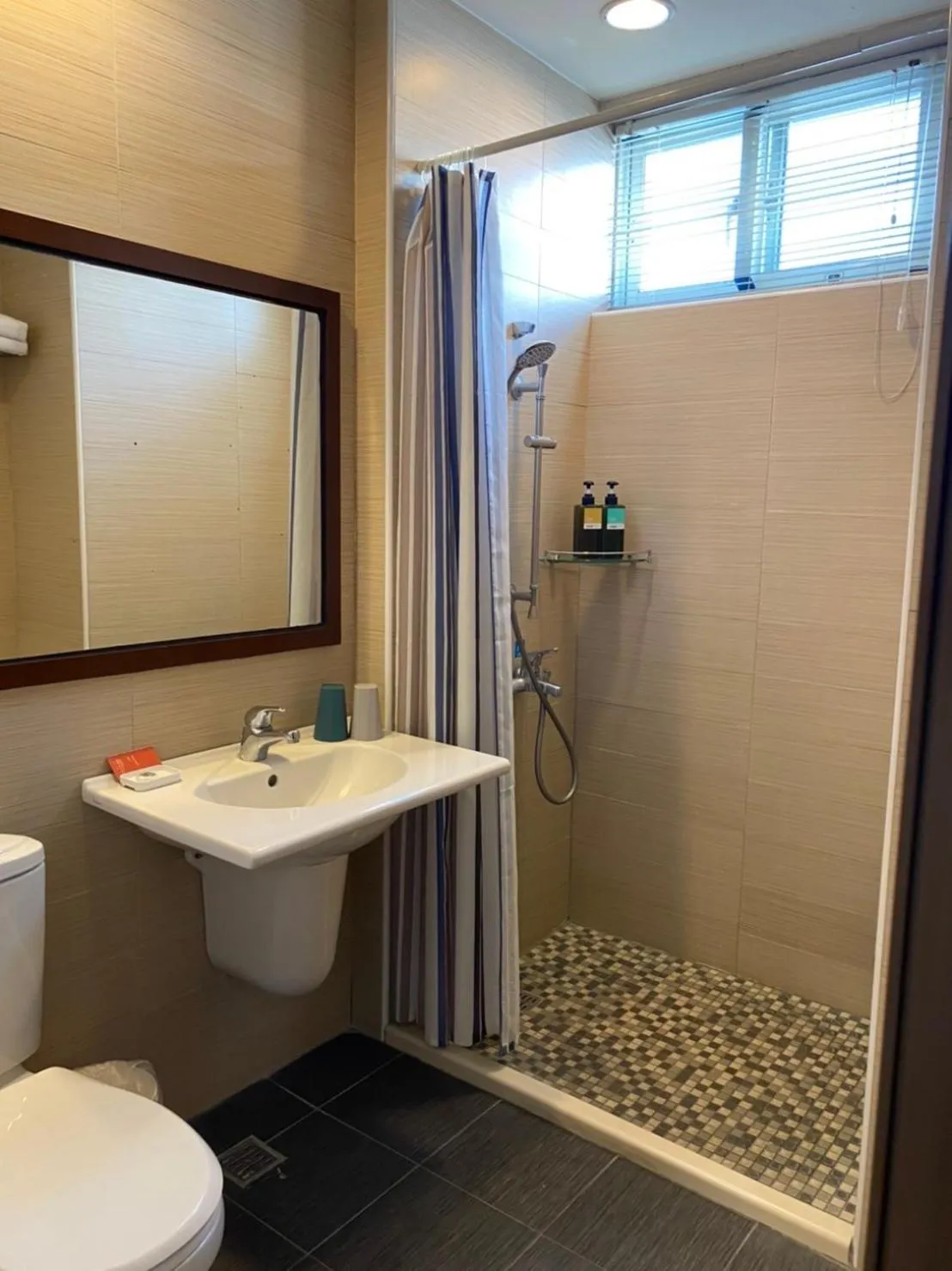 Shower in LoveSea 126 Beach Inn