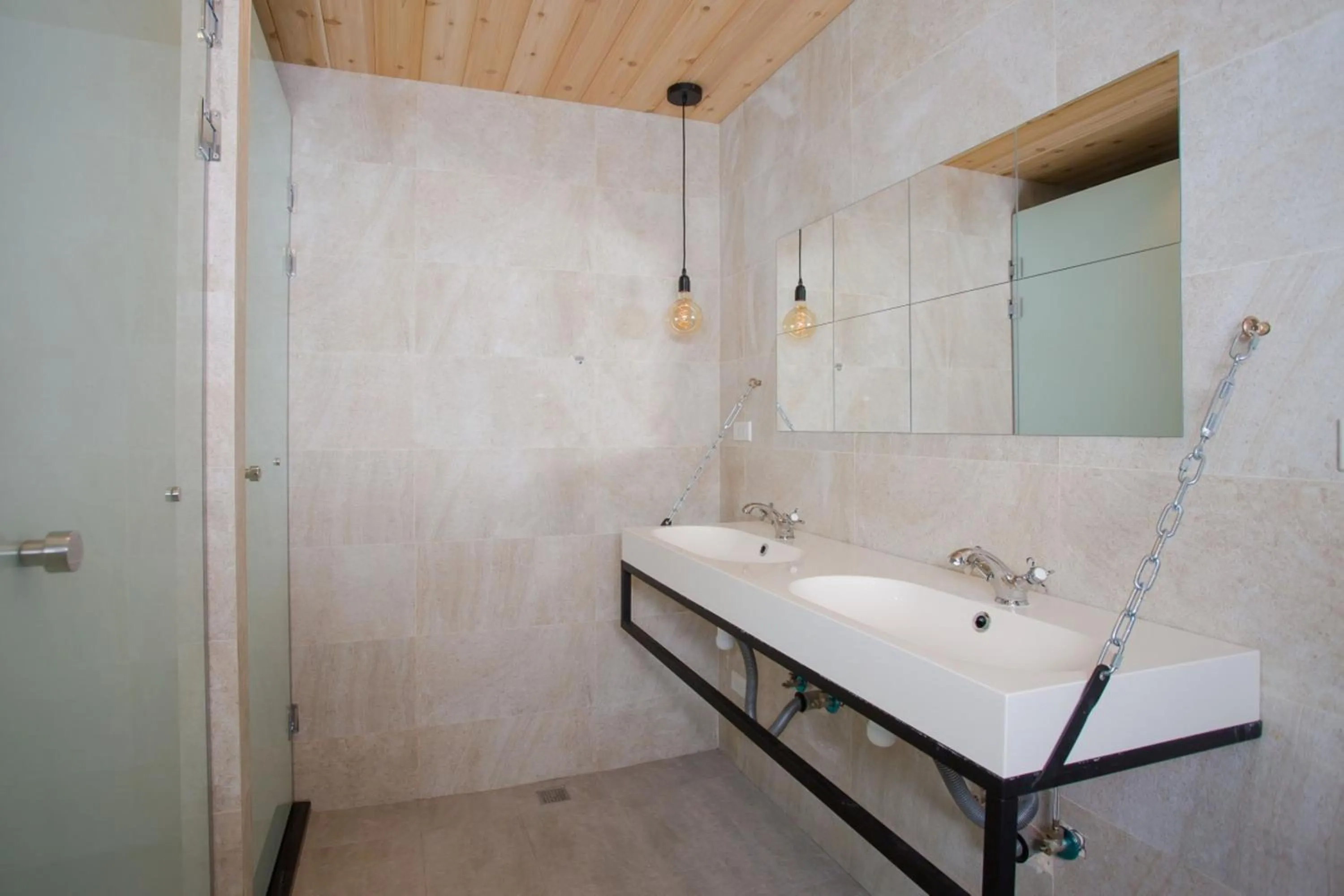 Bathroom in Mini West Hotel