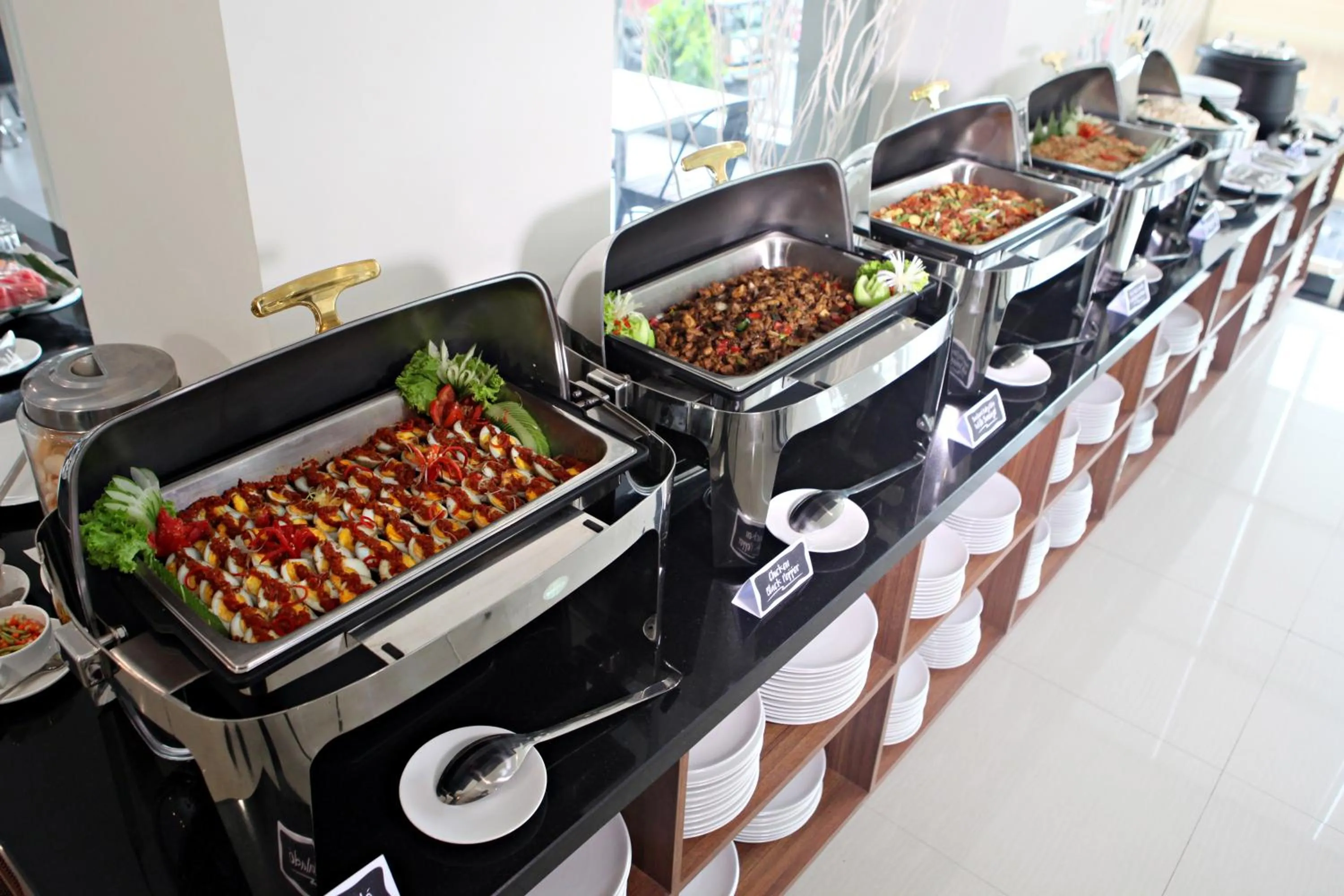 Restaurant/places to eat in Nite & Day Surabaya - Gunungsari