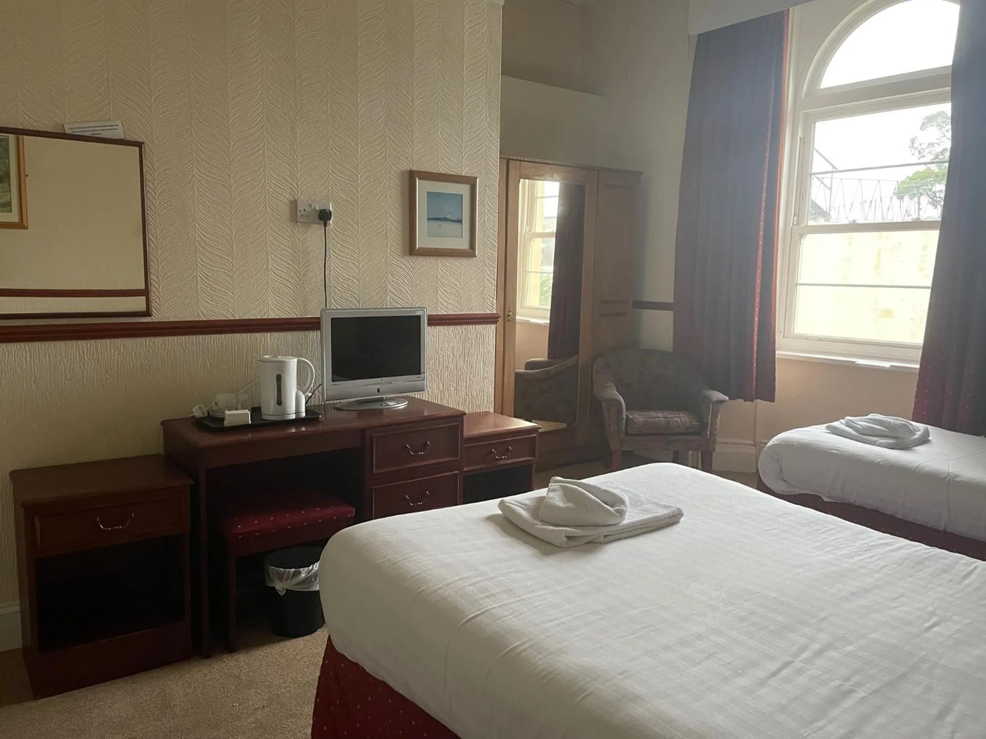 Bedroom in Seascape Hotel