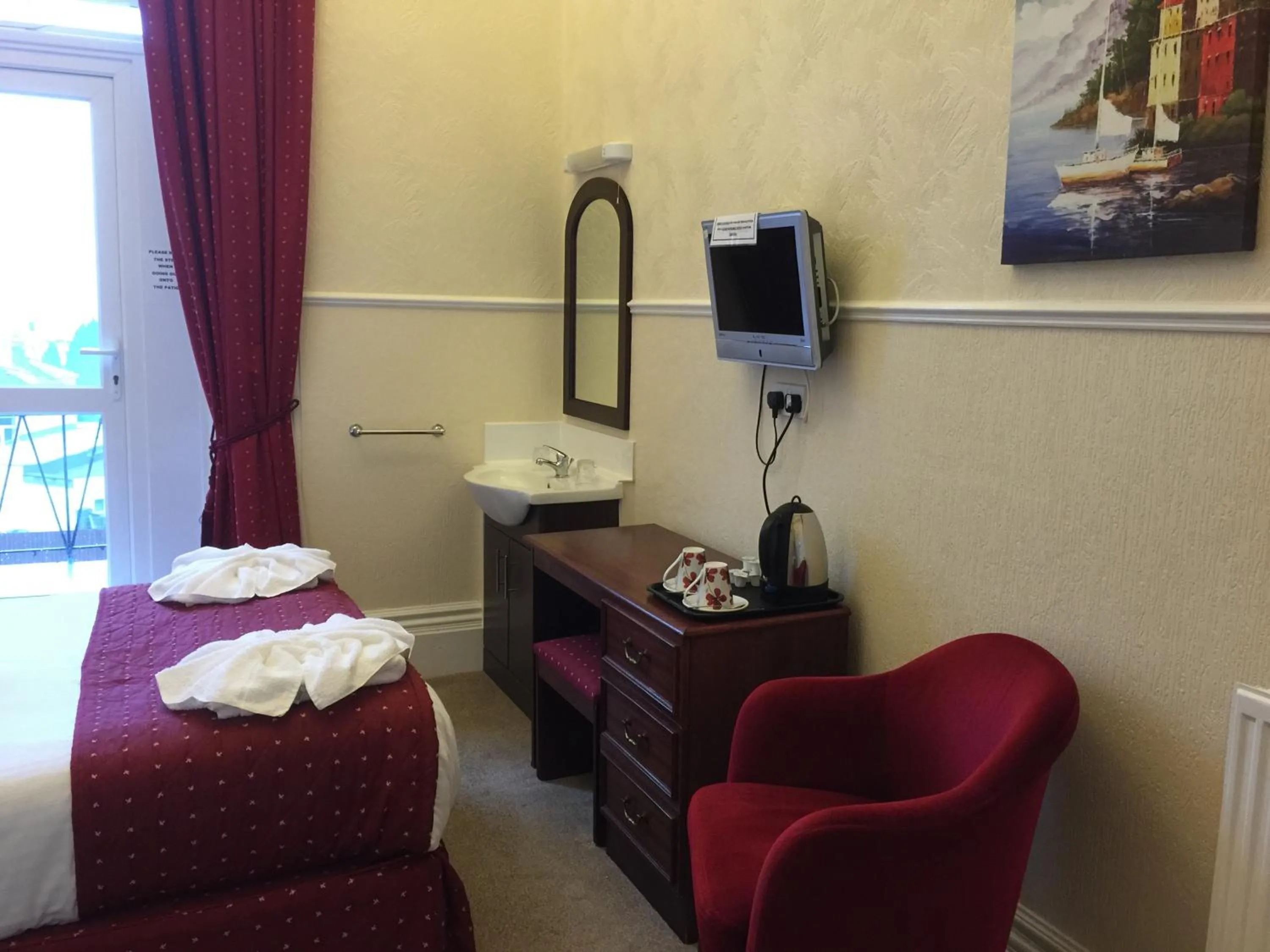 Bedroom in Seascape Hotel