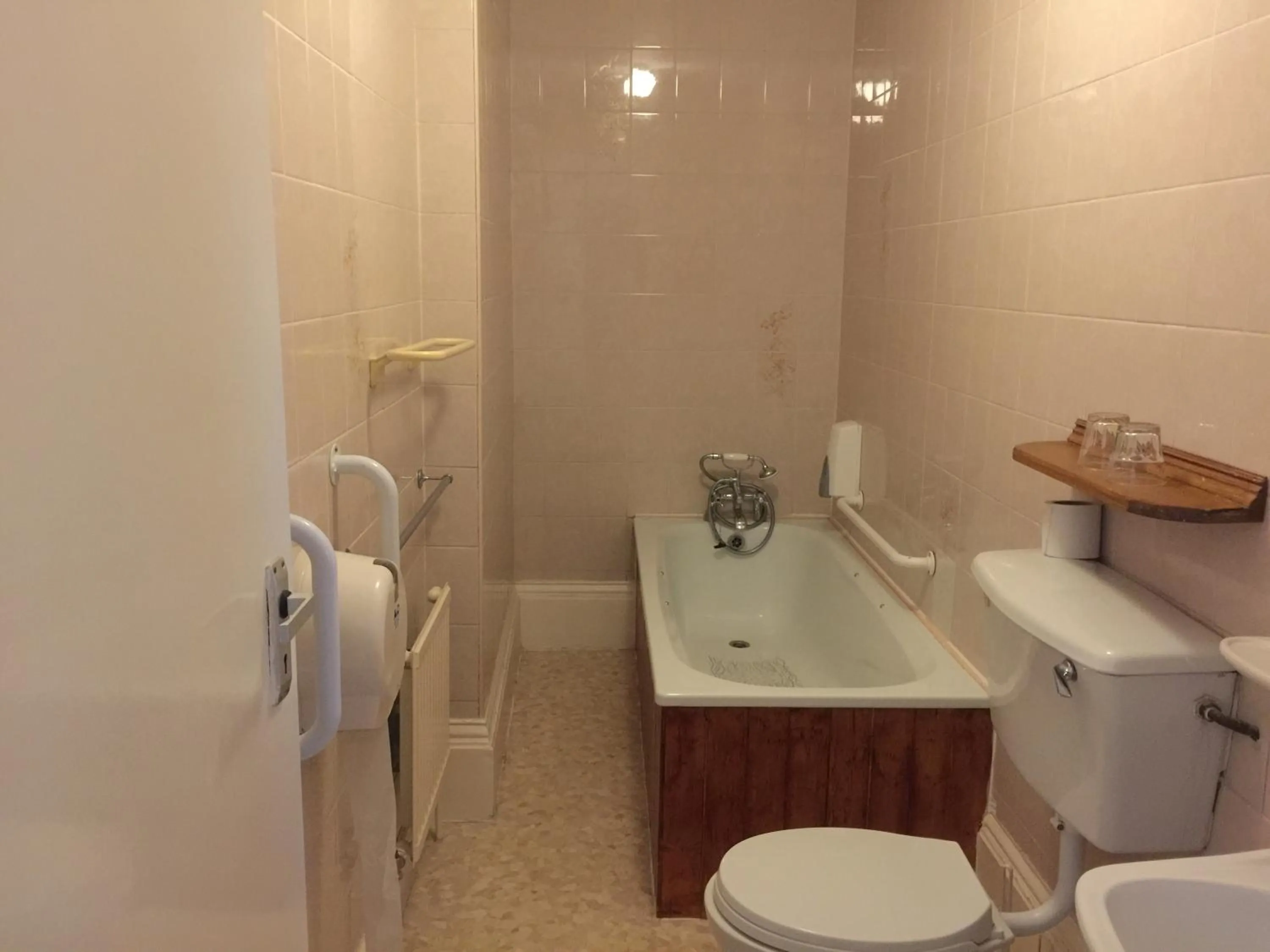 Bathroom in Seascape Hotel