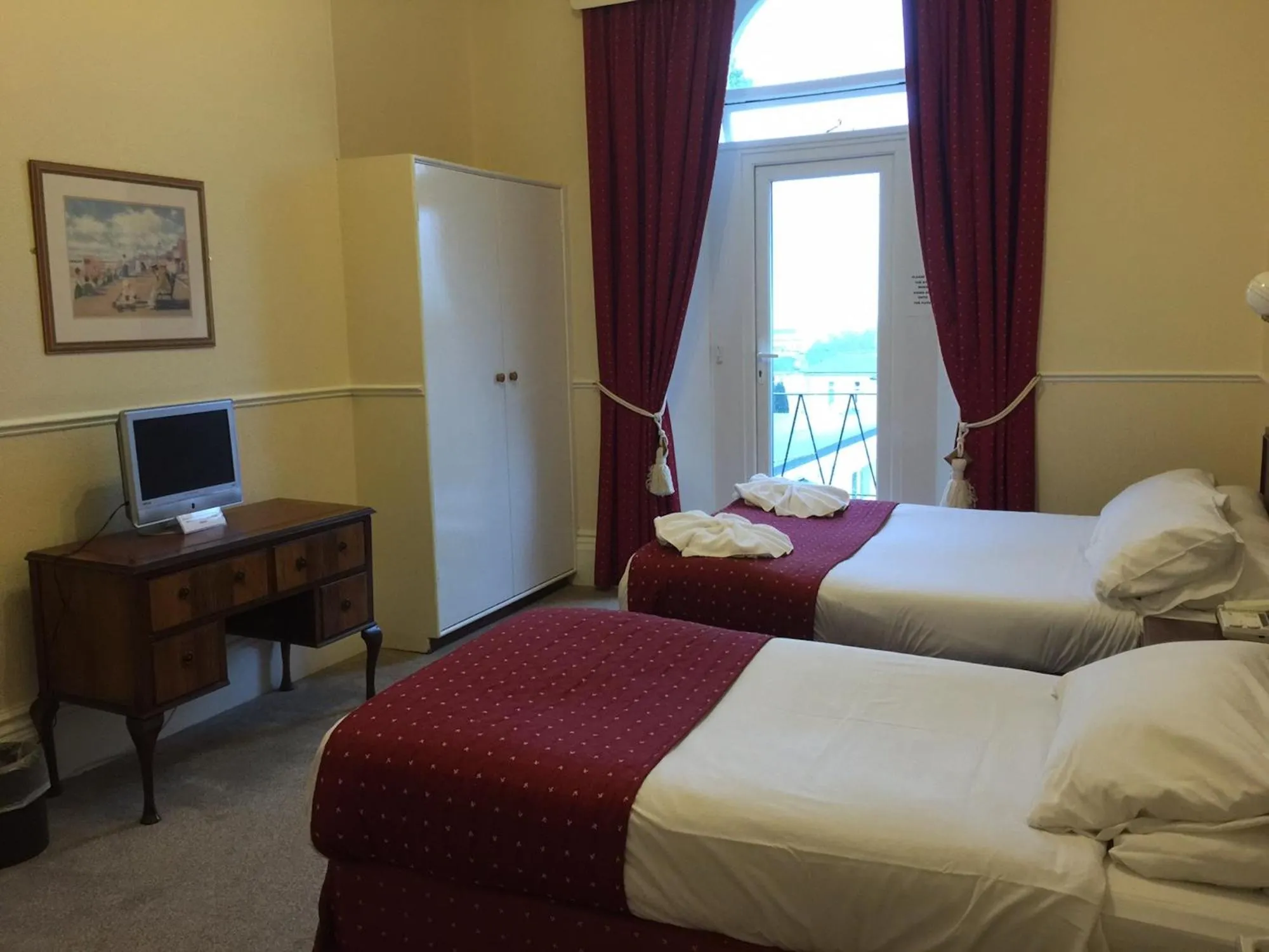 Bedroom in Seascape Hotel