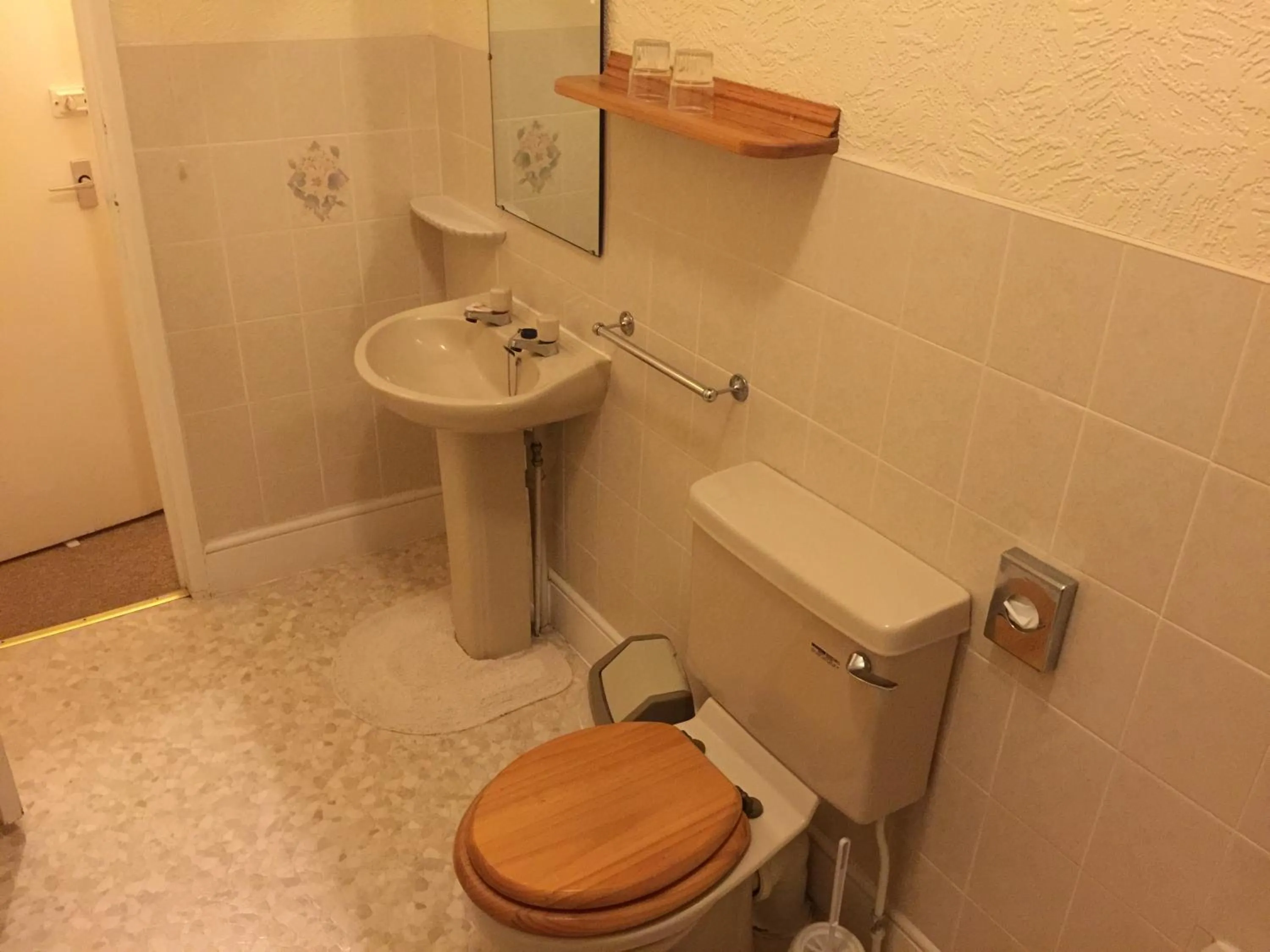 Bathroom in Seascape Hotel