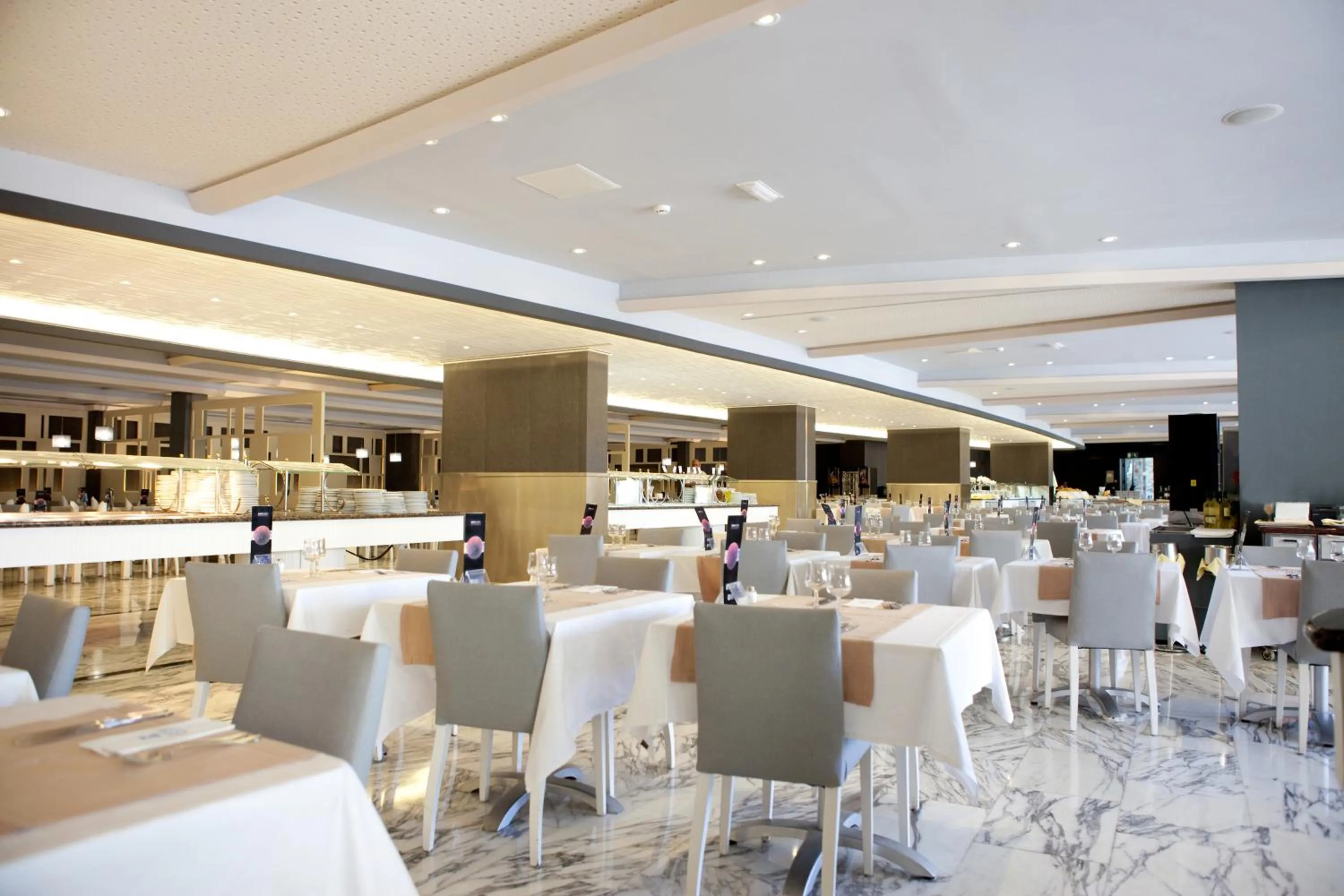 Breakfast in Gloria Palace San Agustín Thalasso & Hotel