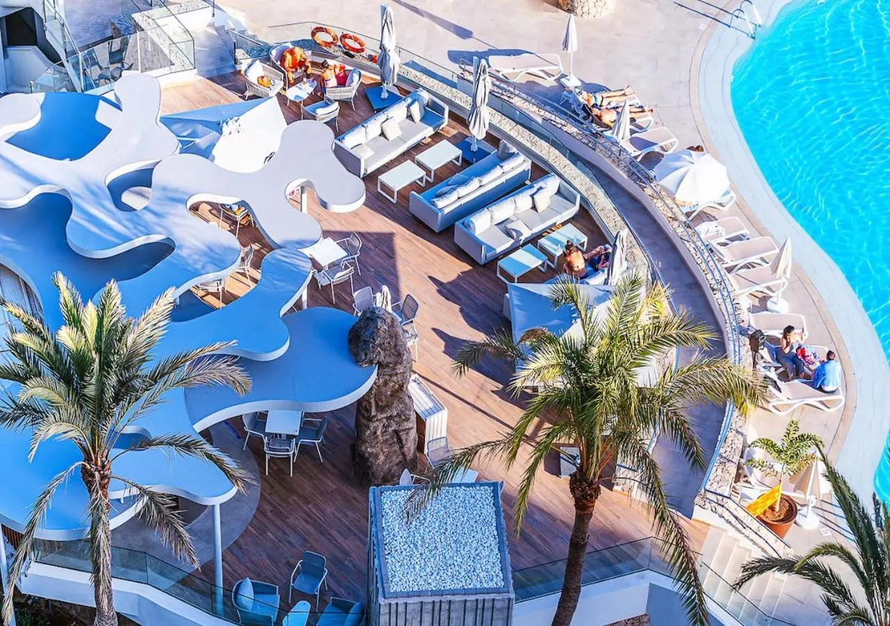 Swimming pool in Gloria Palace San Agustín Thalasso & Hotel