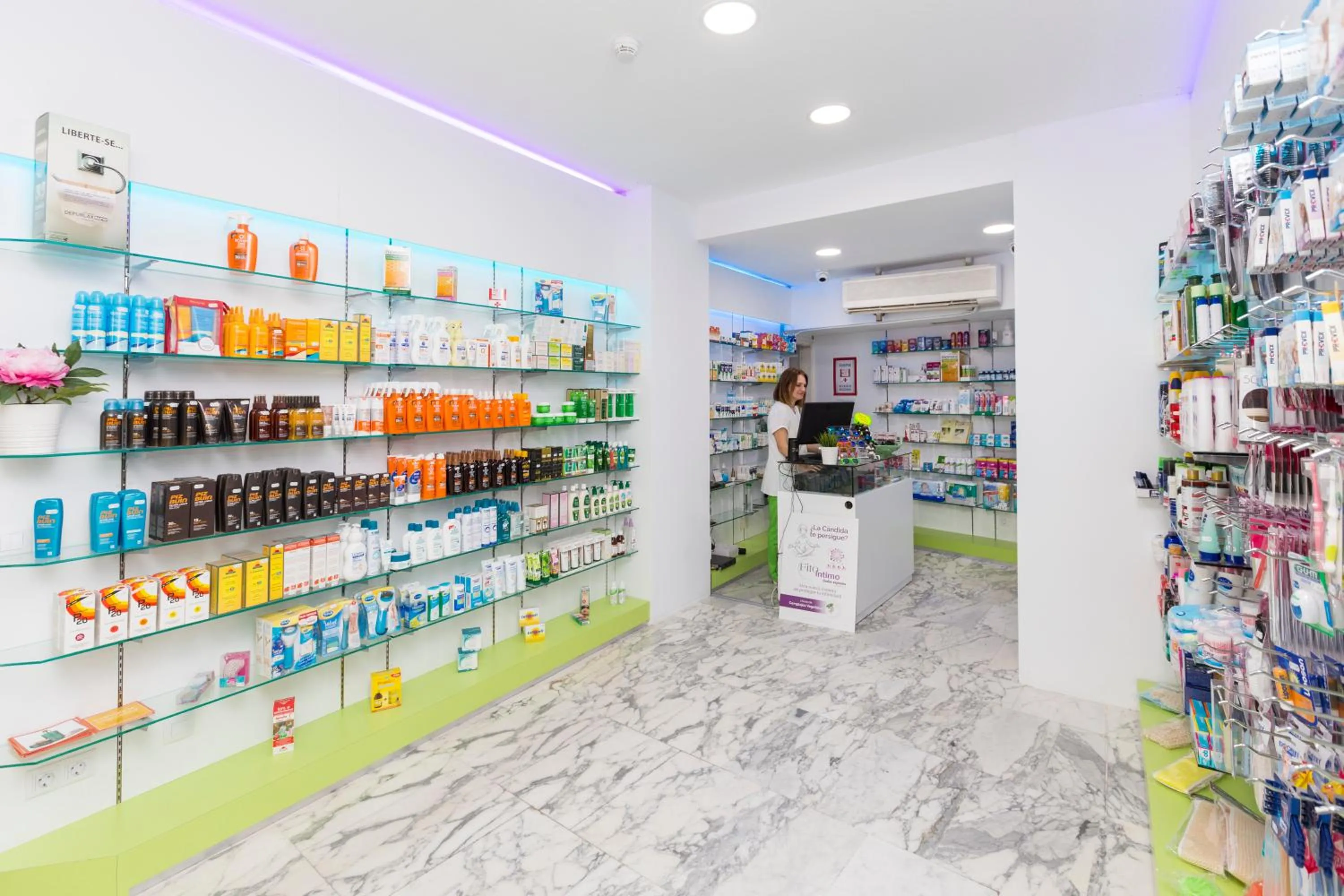 On-site shops in Gloria Palace San Agustín Thalasso & Hotel