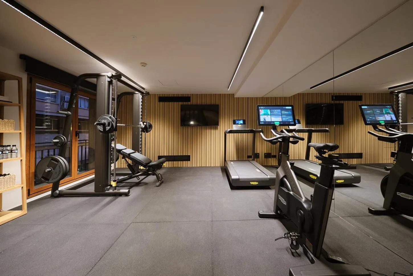 Fitness centre/facilities in Nakar Hotel