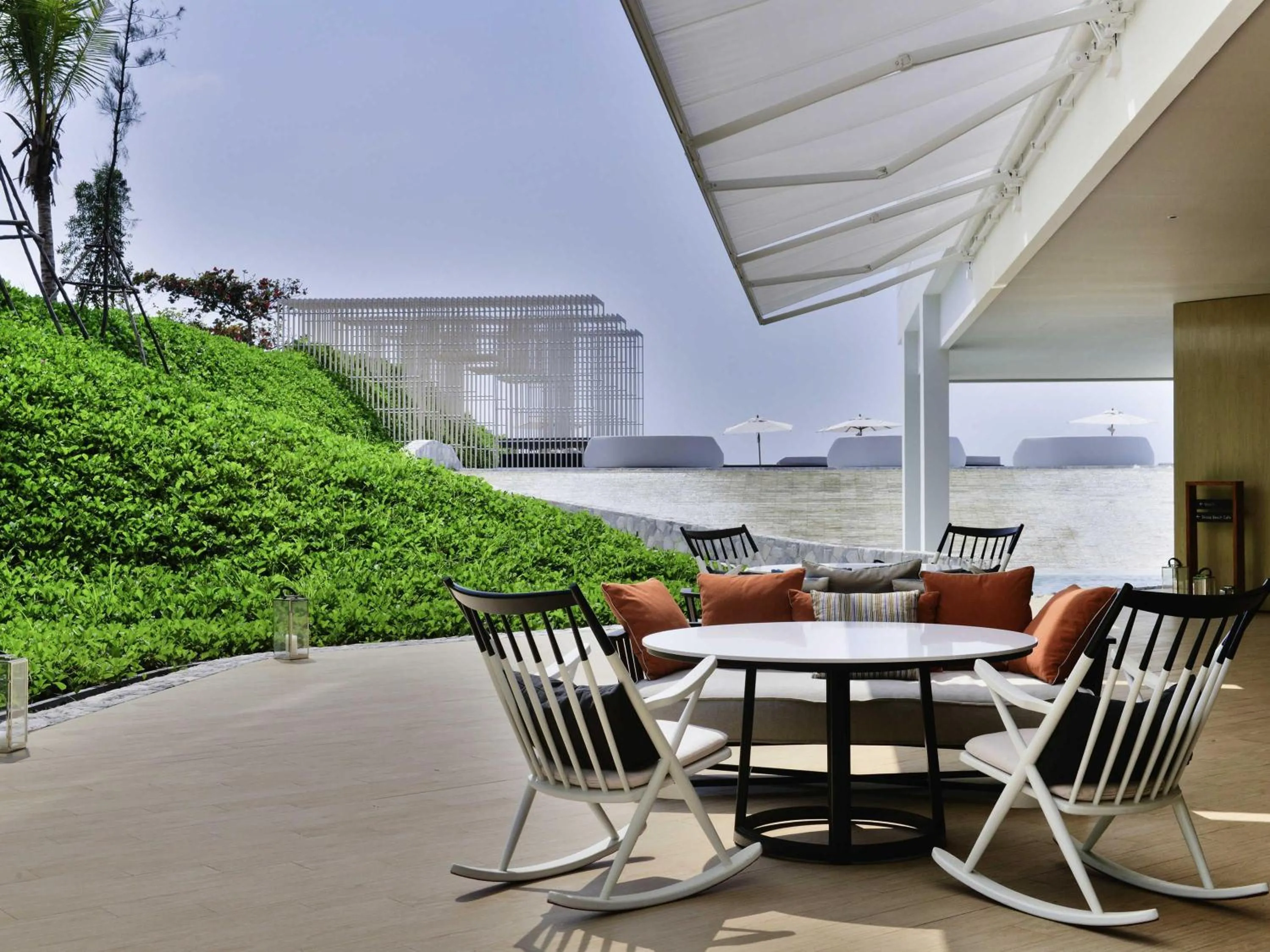 Lounge or bar in Veranda Resort Pattaya - MGallery Collection, Accor Hotel