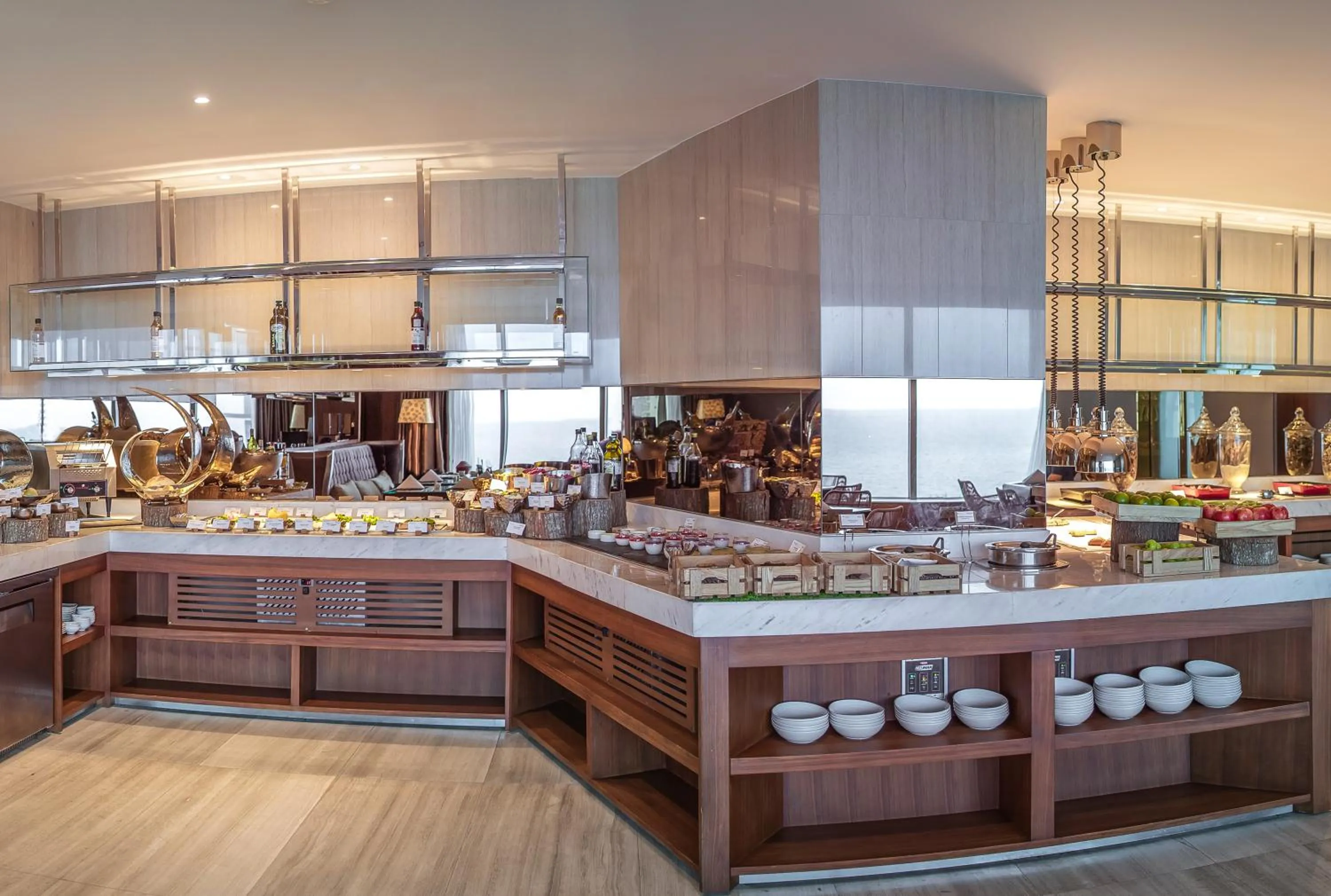 Restaurant/places to eat in Pullman Vung Tau