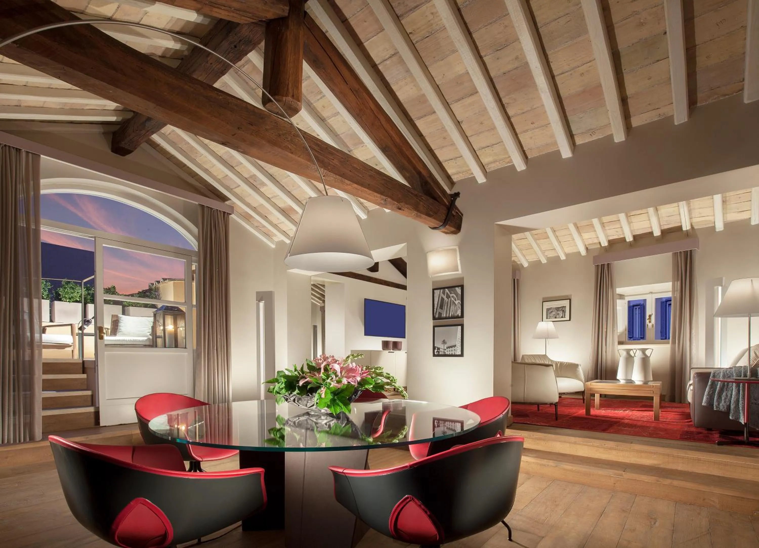 Dining area in Palazzo Scanderbeg