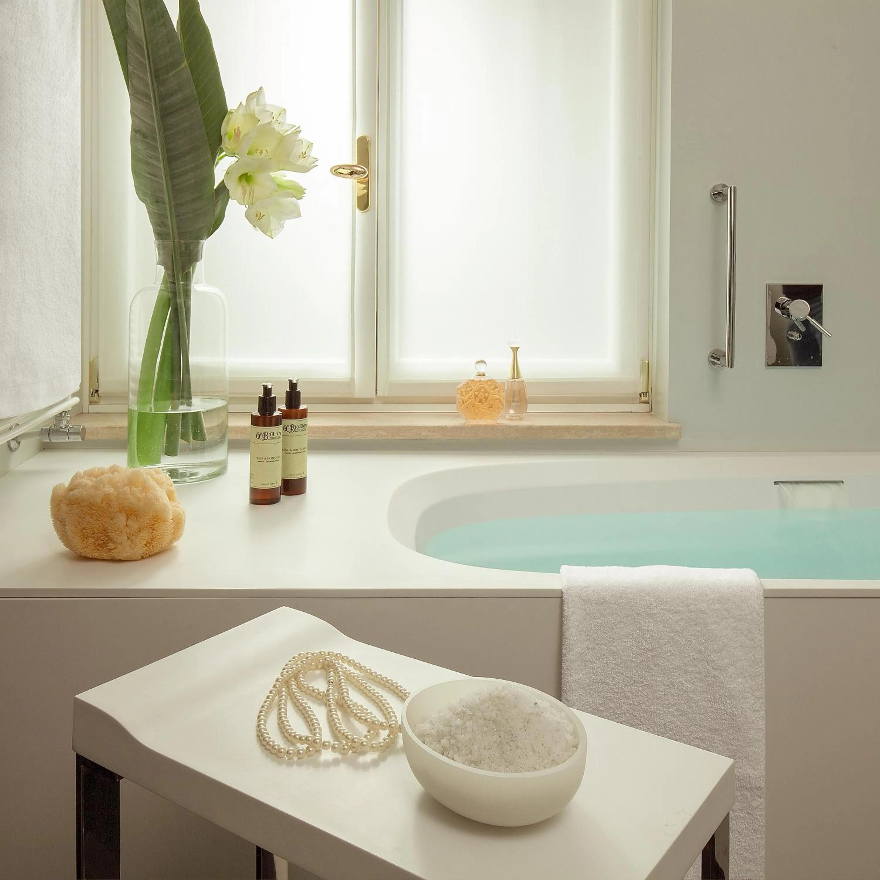 Bathroom in Palazzo Scanderbeg