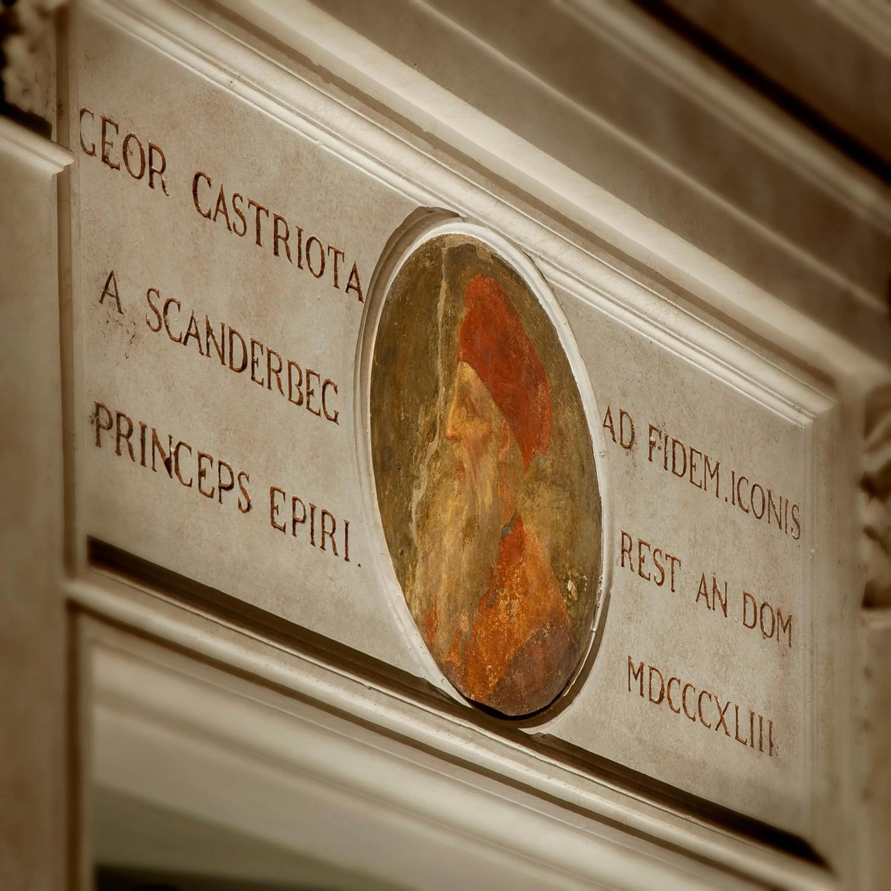 Decorative detail in Palazzo Scanderbeg