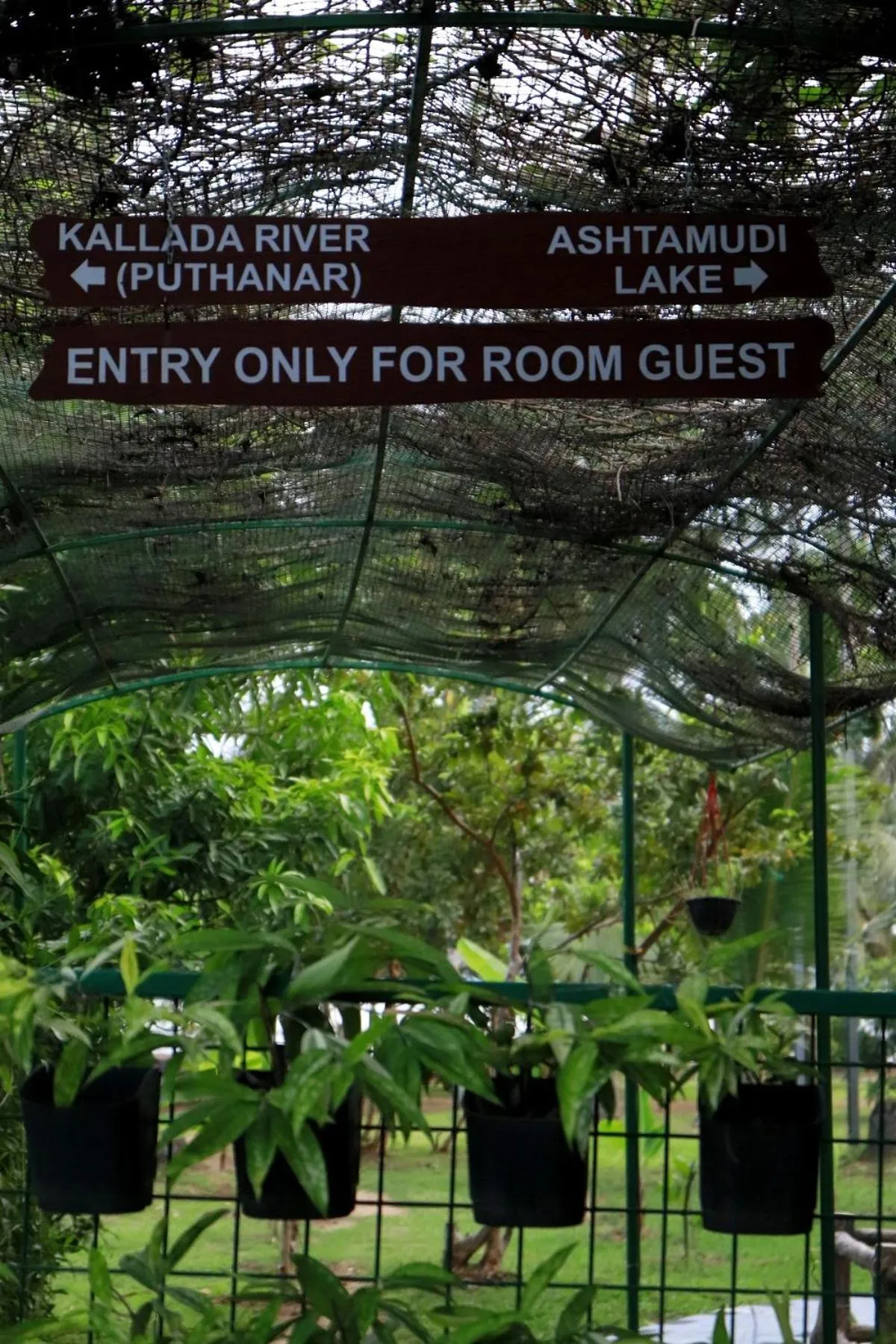 Lake N River Resort Munroe Island