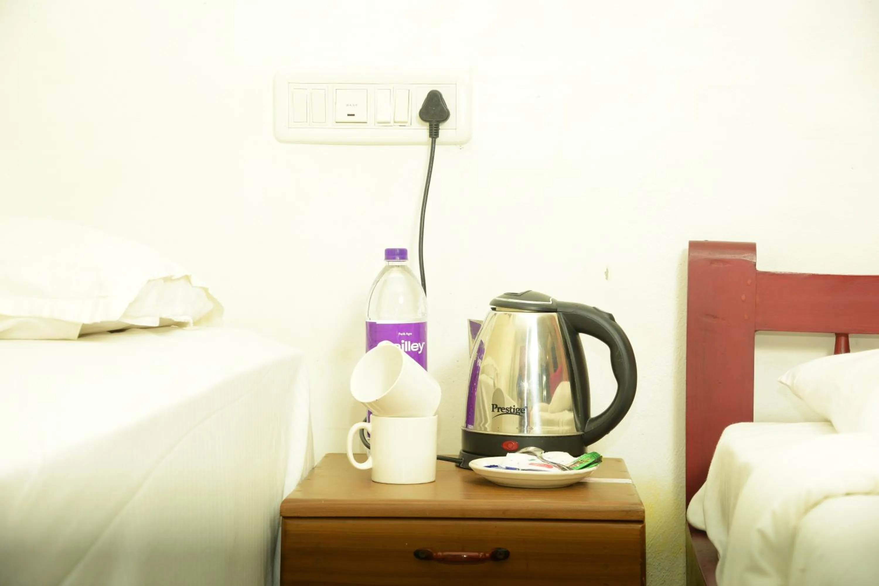 Bed in Lake N River Resort Munroe Island