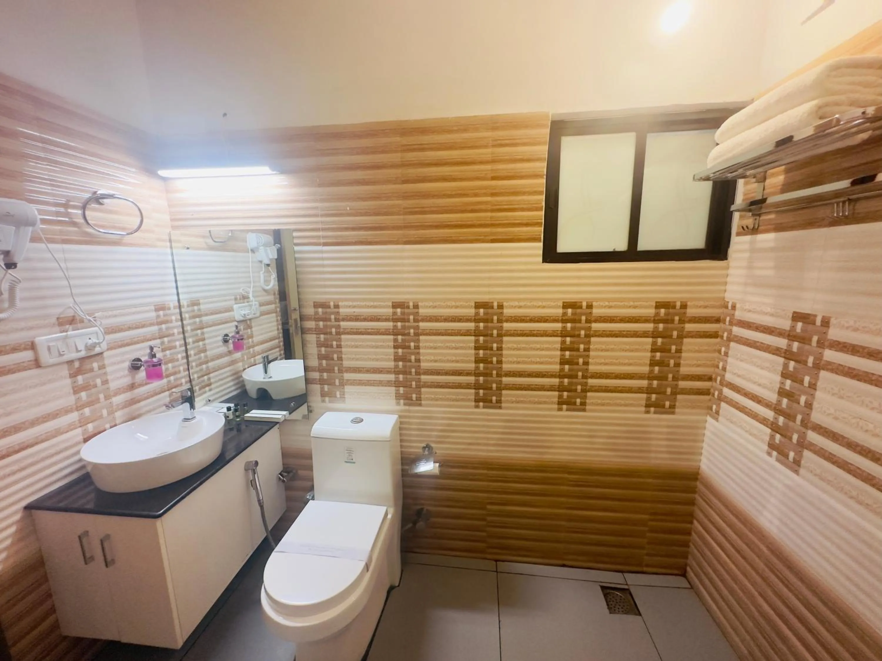 Lake N River Resort Munroe Island