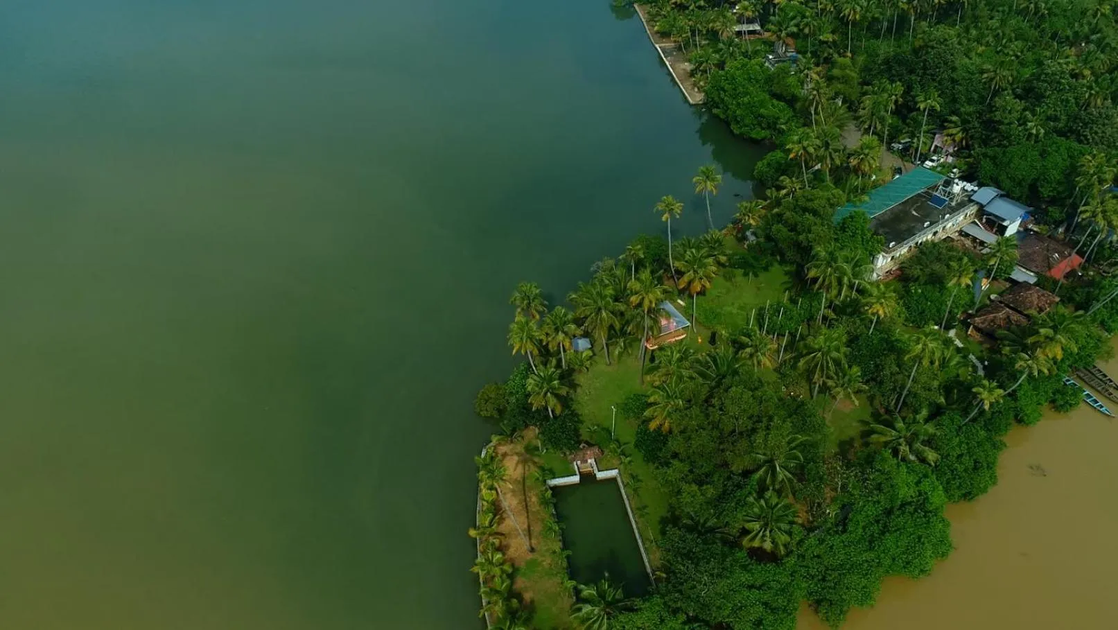 Lake N River Resort Munroe Island