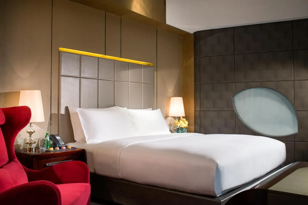 Bed in Sofitel Kunming