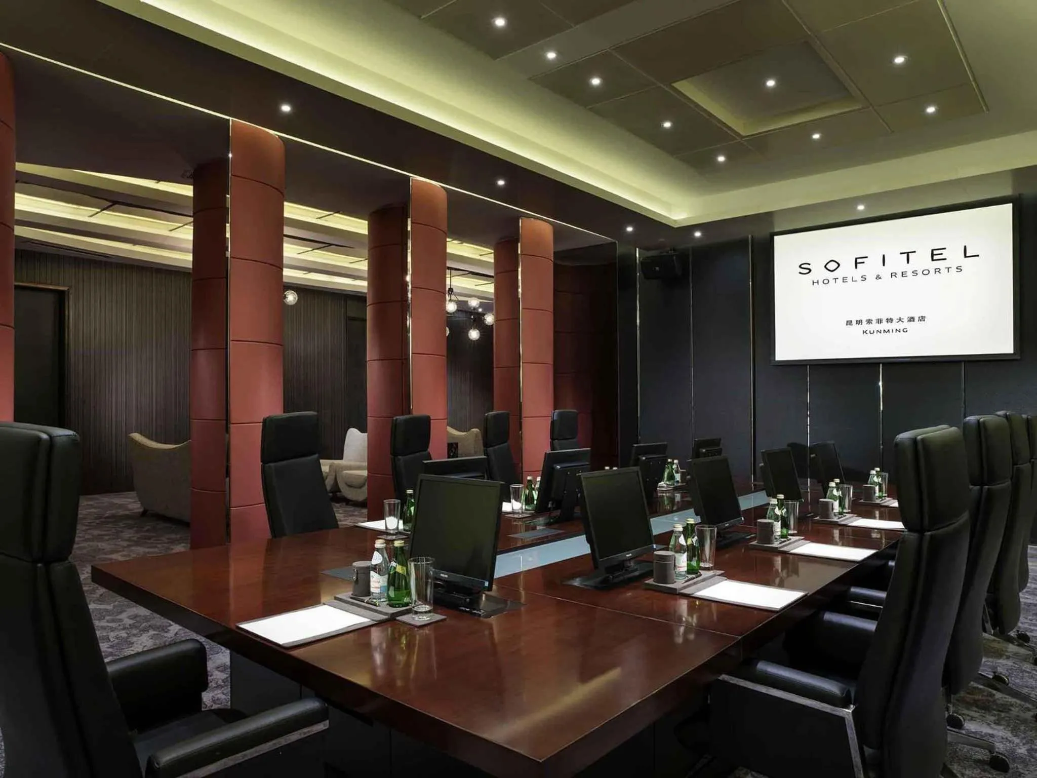 Meeting/conference room in Sofitel Kunming