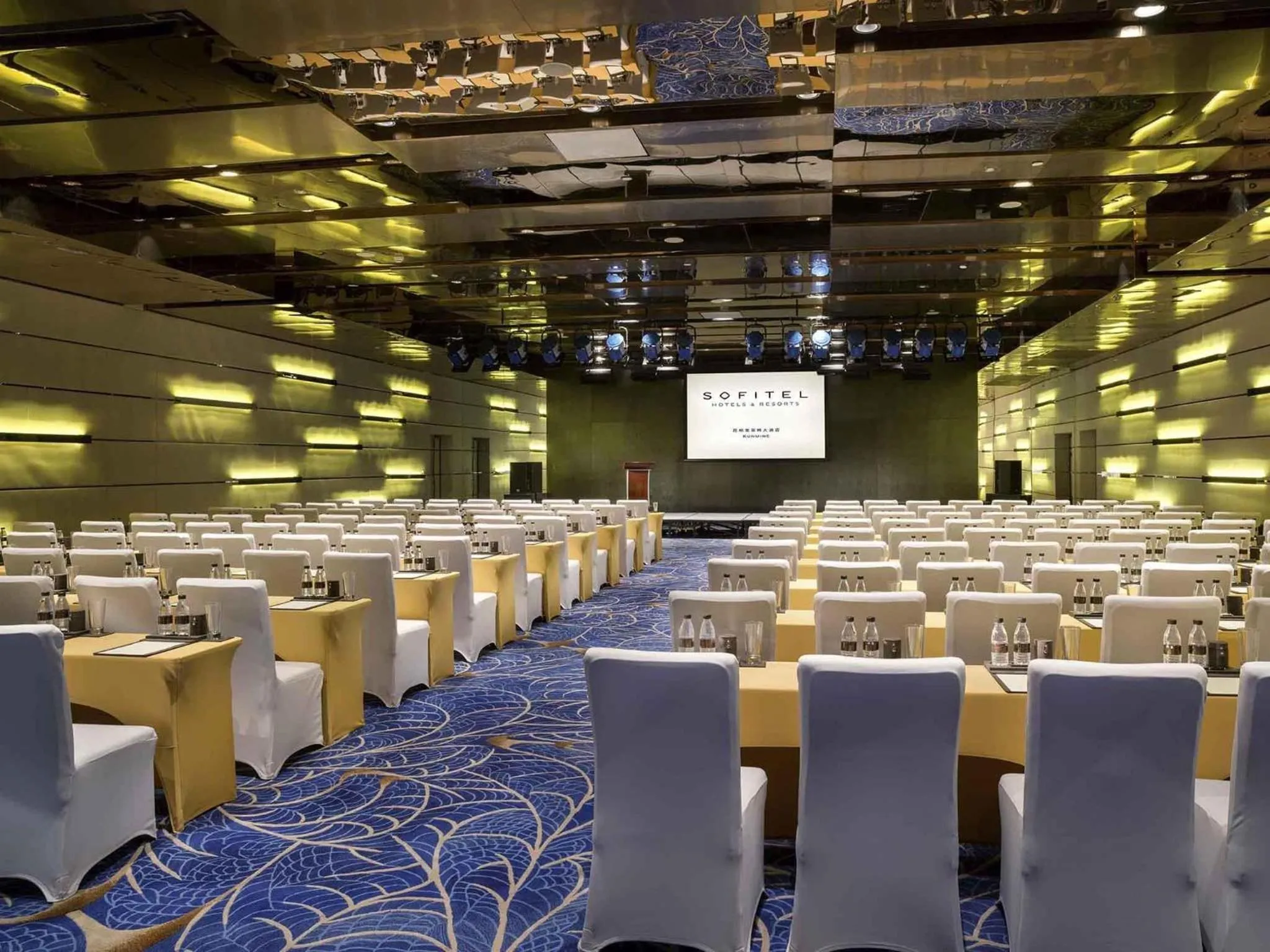 Meeting/conference room in Sofitel Kunming