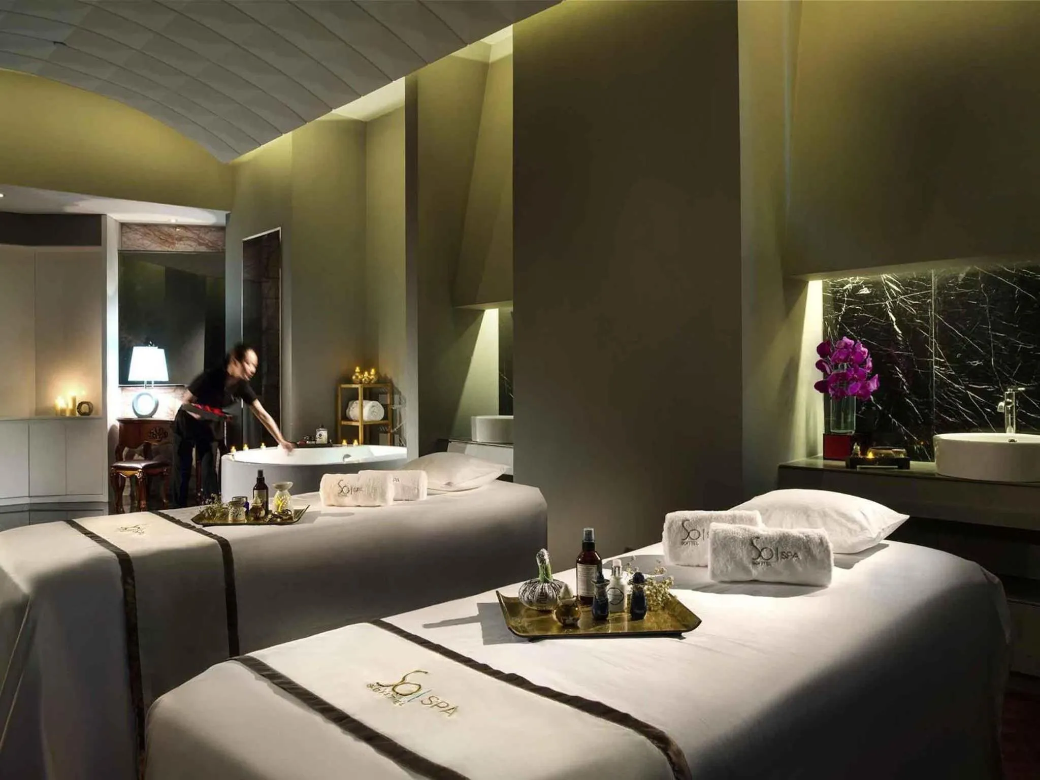 Other, Bed in Sofitel Kunming