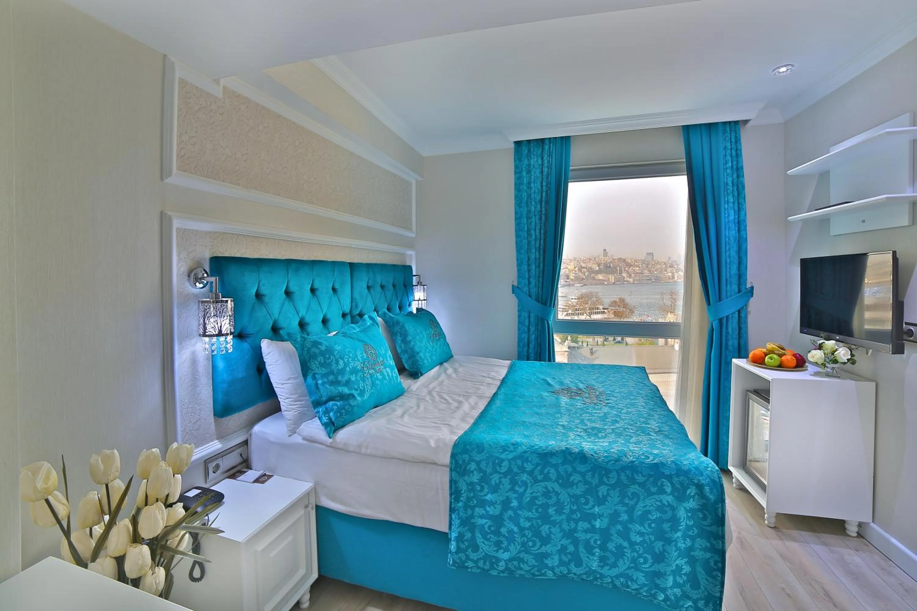 City view, Bed in Glamour Hotel Istanbul Sirkeci