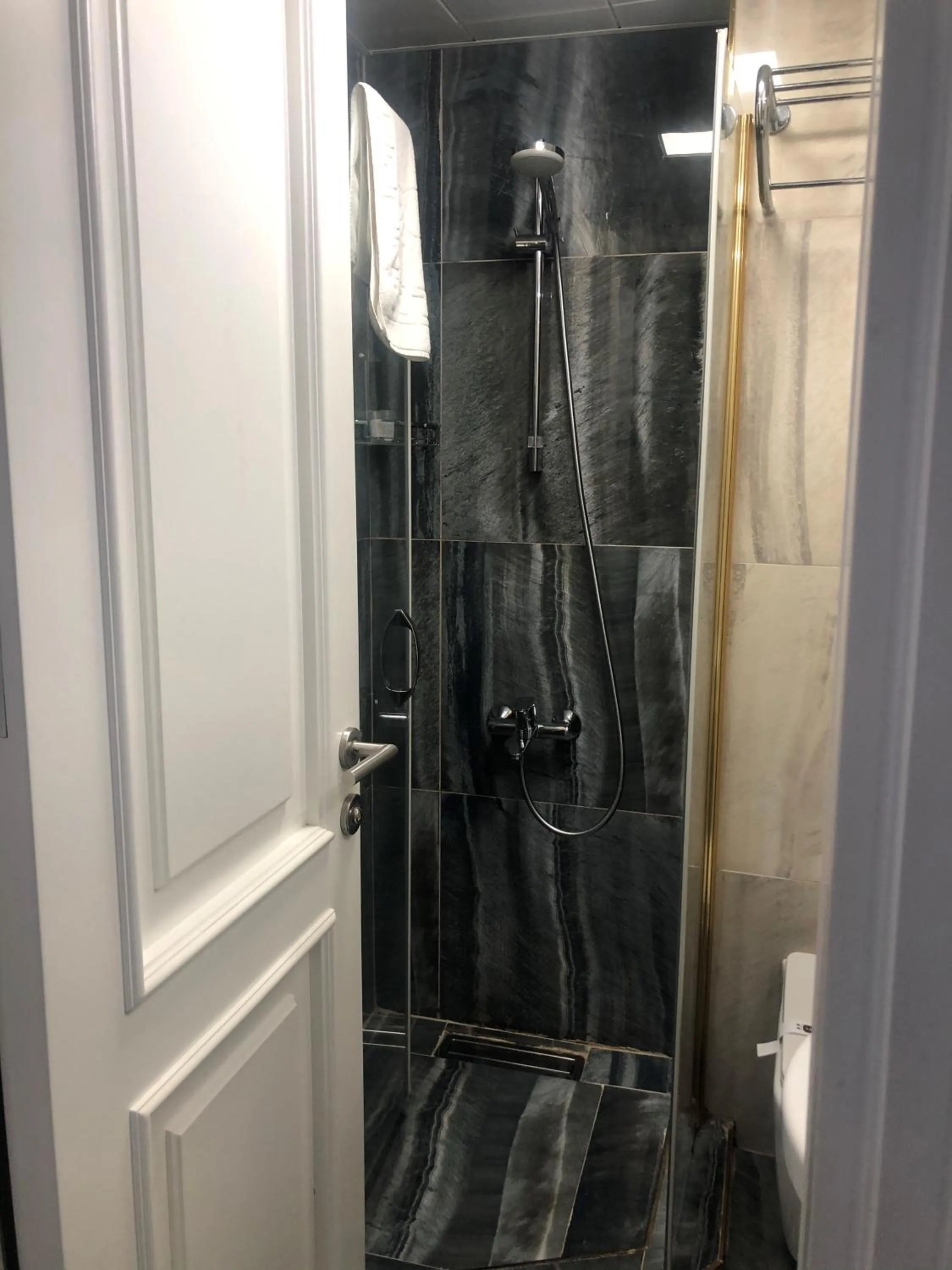 Bathroom in Glamour Hotel Istanbul Sirkeci